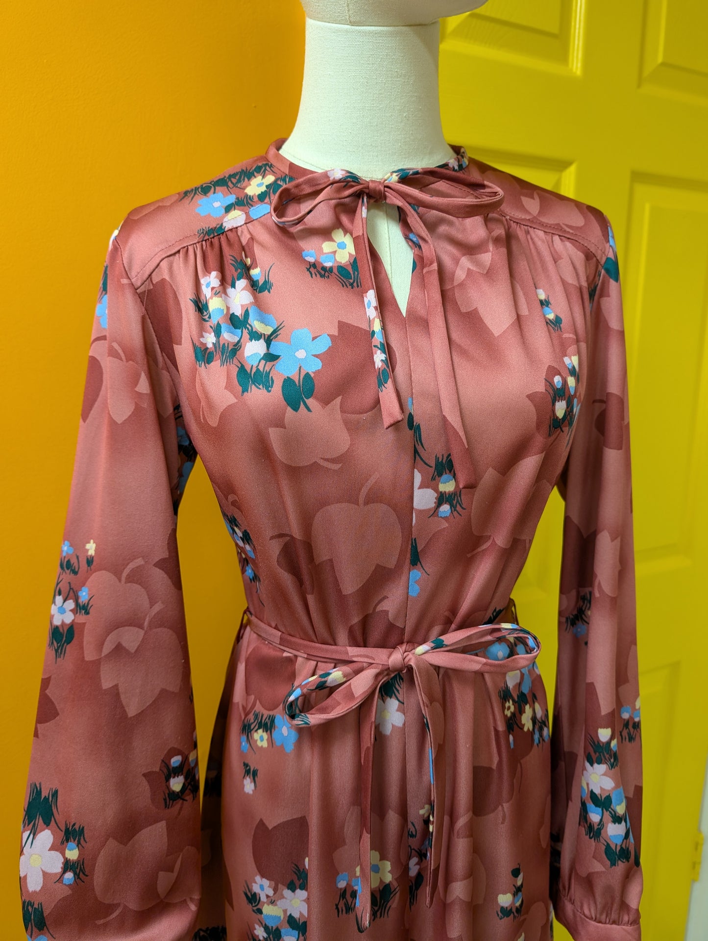 1970s Debenhams dress and belt - Size 12/14