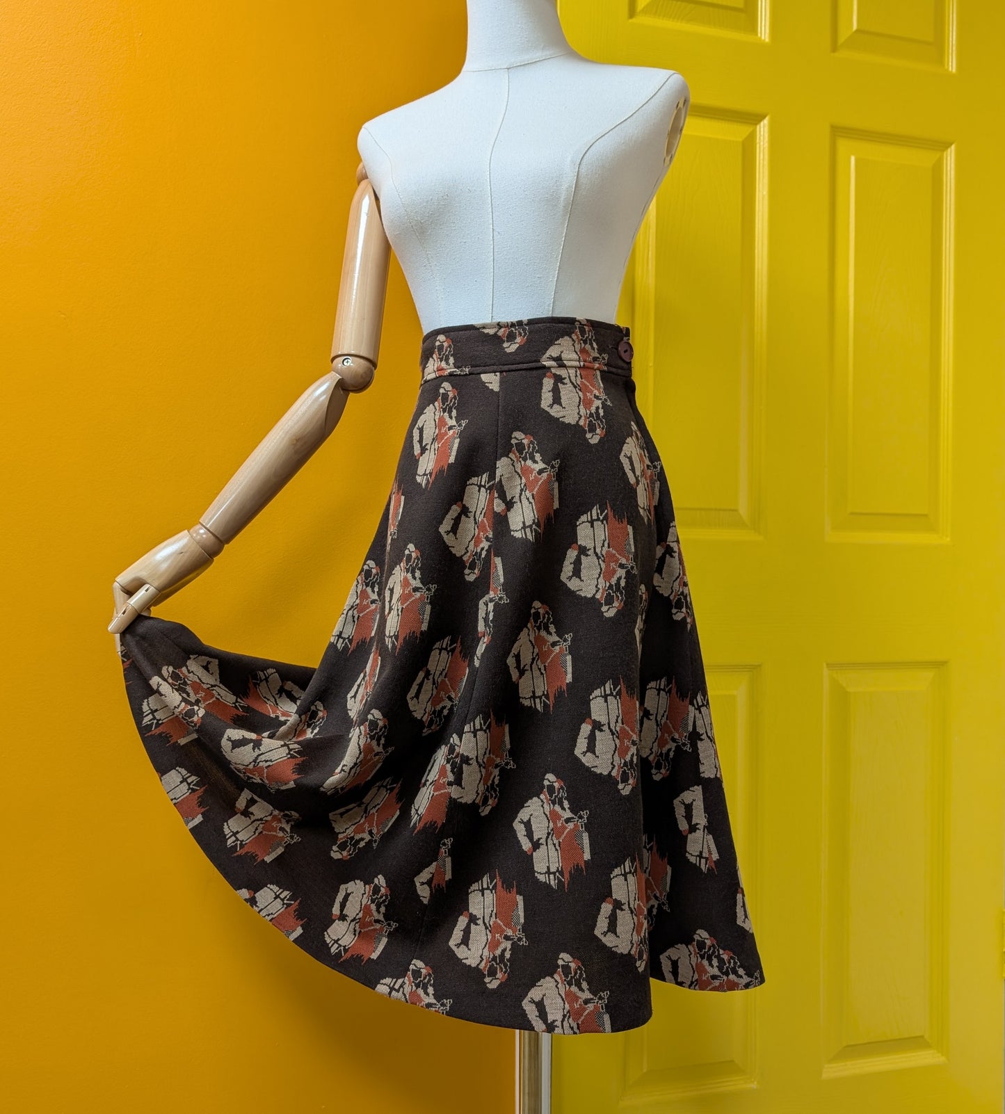 1970s Matthew Royce novelty skirt - 24"/25" waist