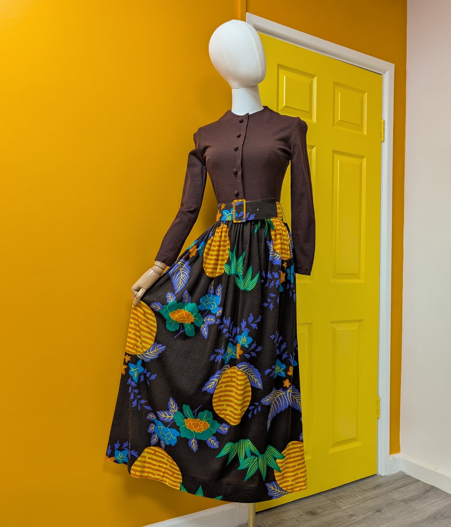 1970s Peter Barron maxi dress and belt - Size 6/8