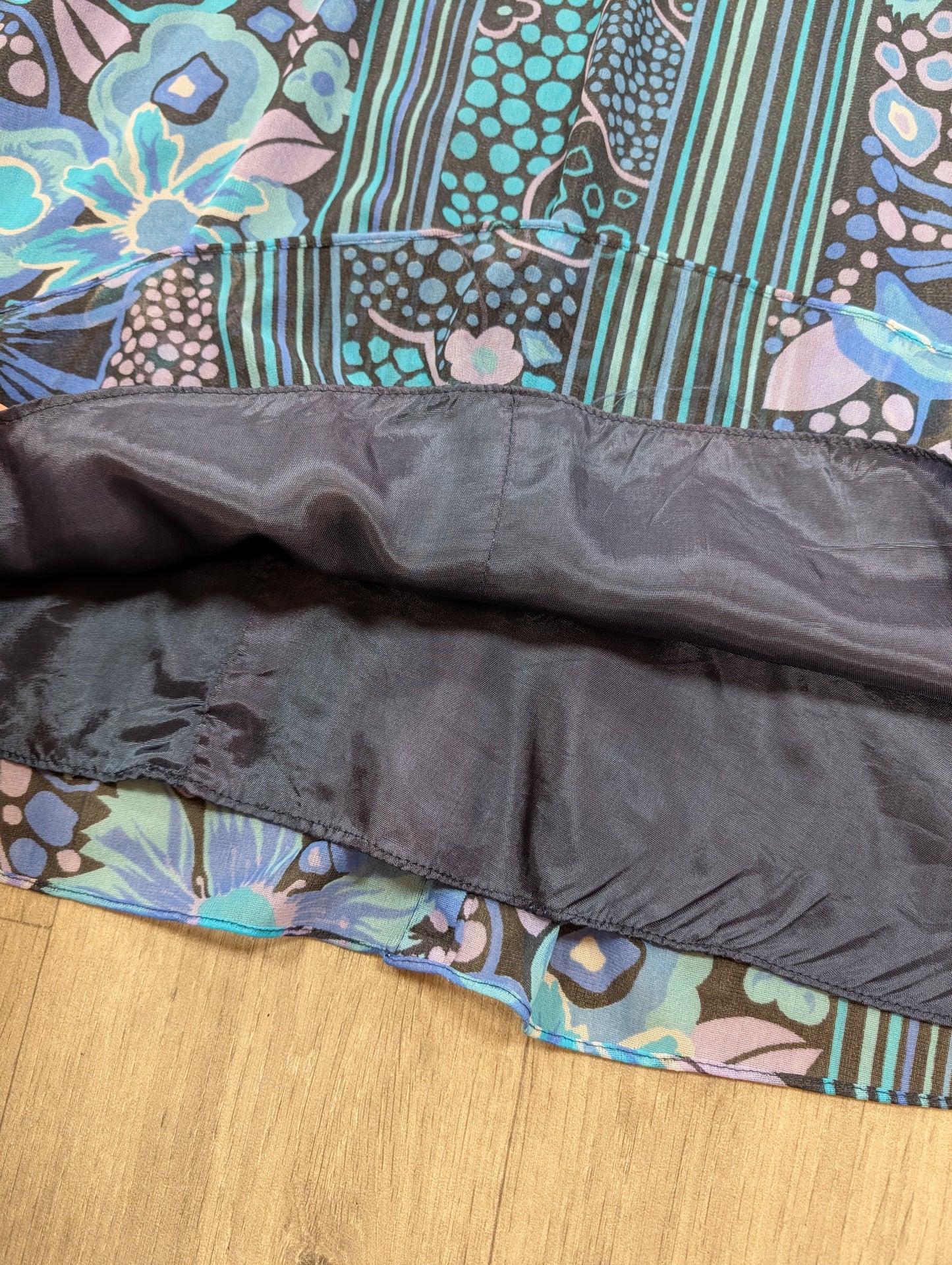 1970s dress with attached cape - Size 6/8