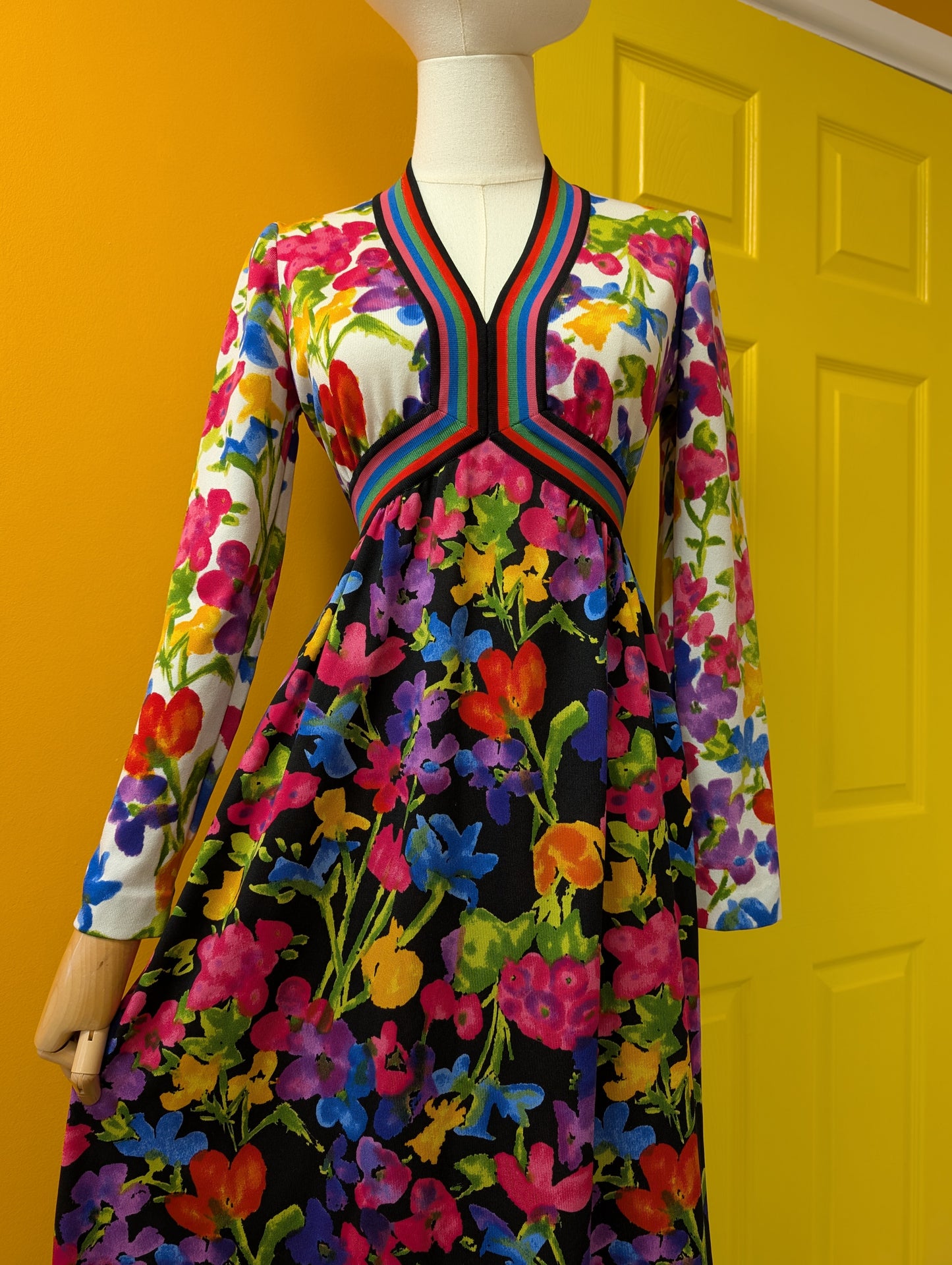 Gorgeous 1970s Goldworm colourful floral maxi dress