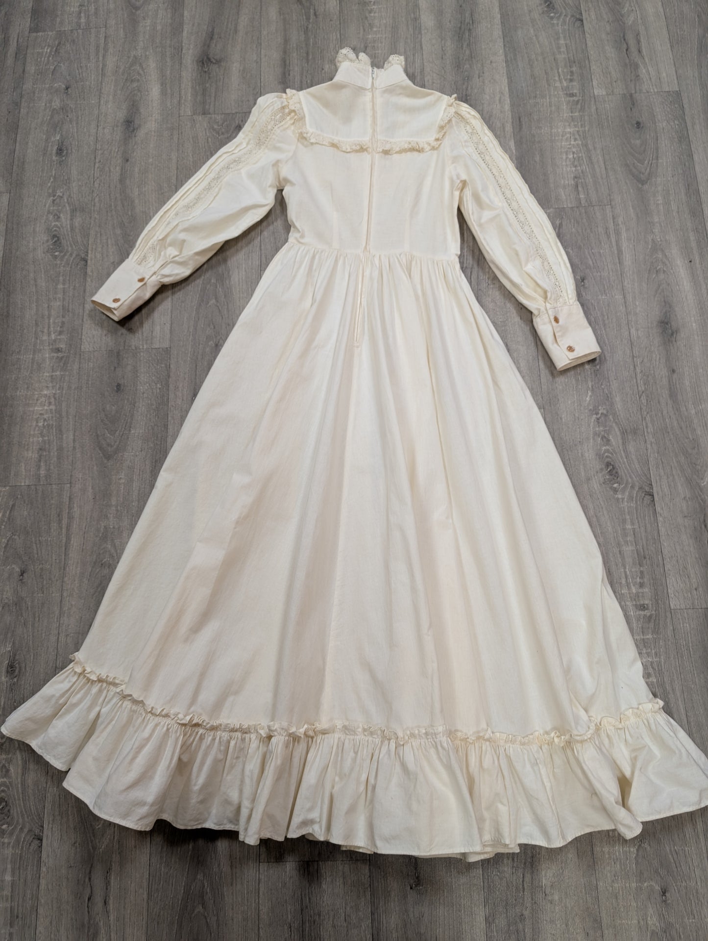 1970s cotton and lace prairie dress - Size 8