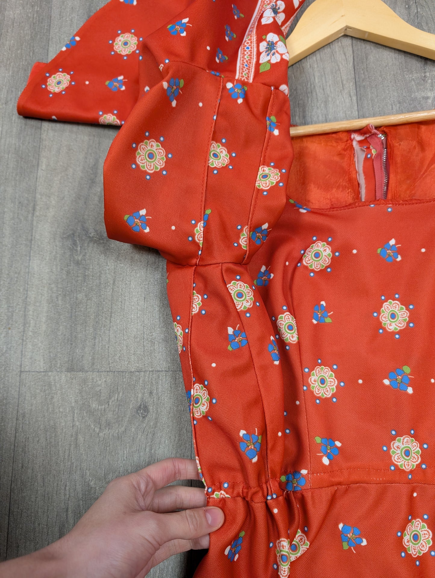 1970s maxi dress - Size 16