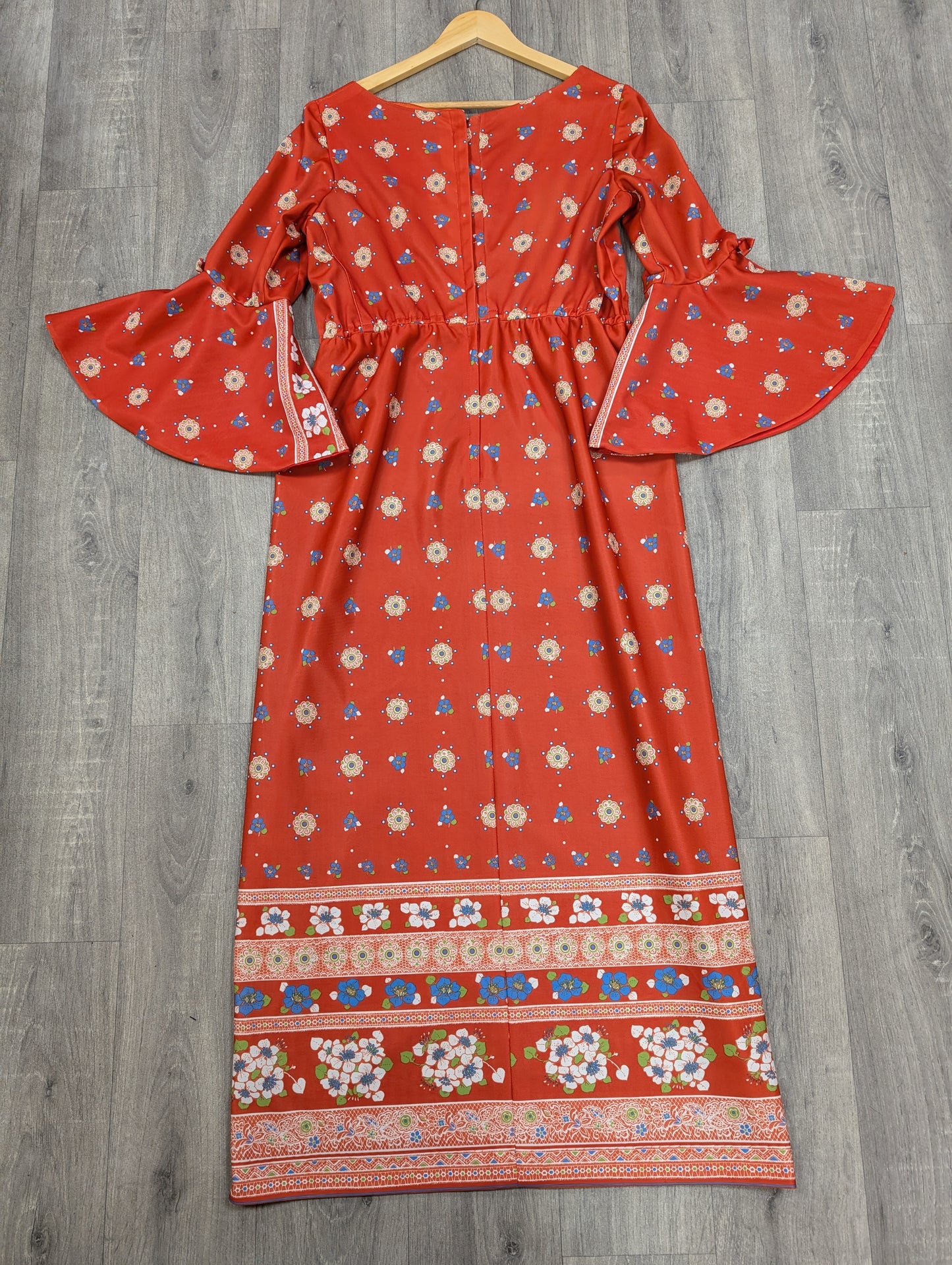 1970s maxi dress - Size 16