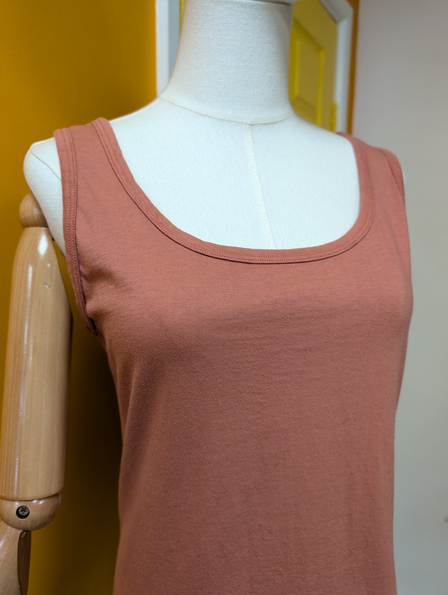 1980s Dorothy Perkins pink cotton vest