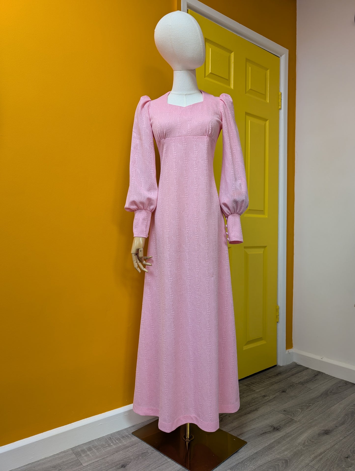 Gorgeous 1970s pink maxi dress - XS/6