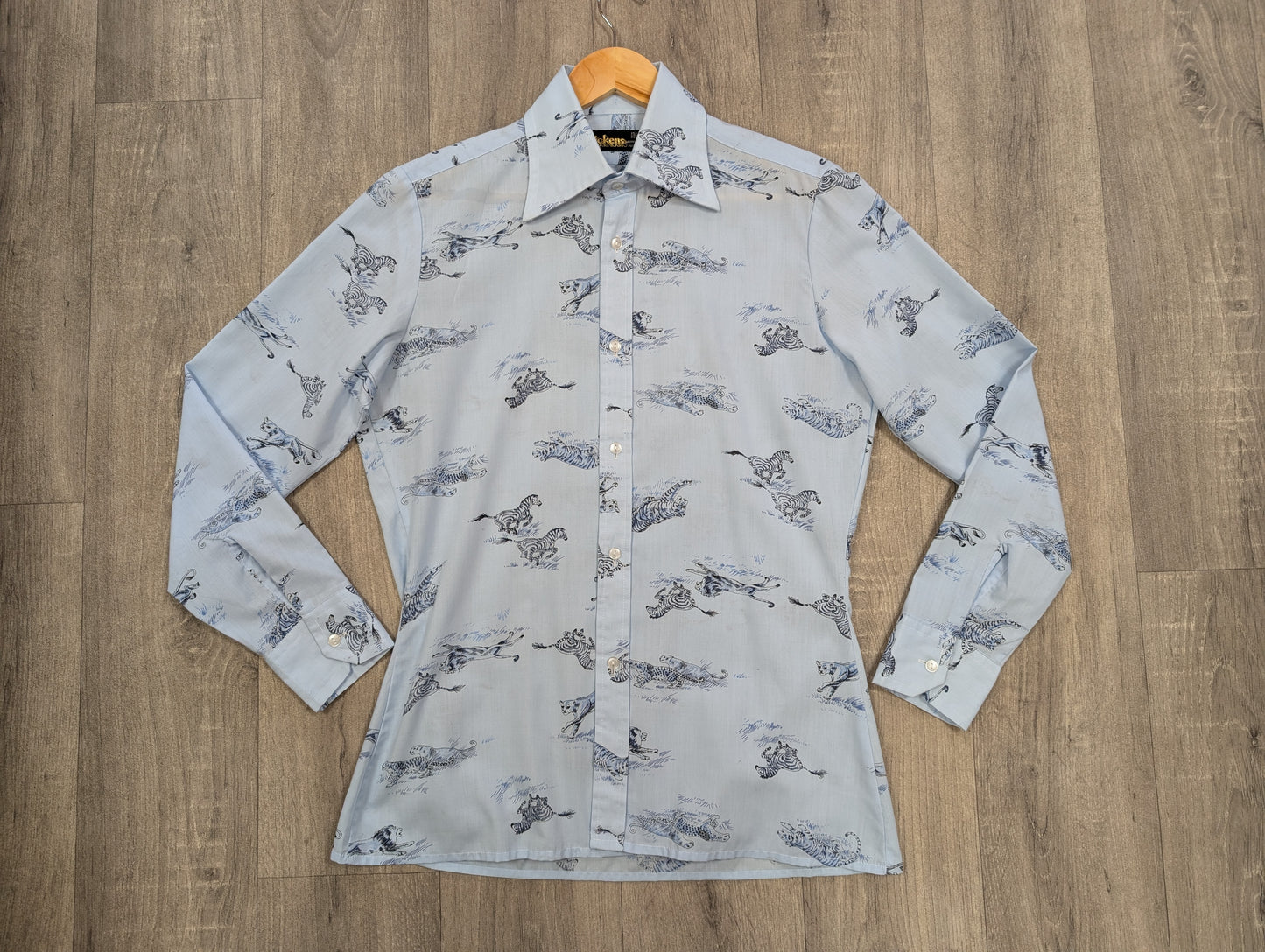 1970s Dickens novelty safari animal print dagger collar shirt