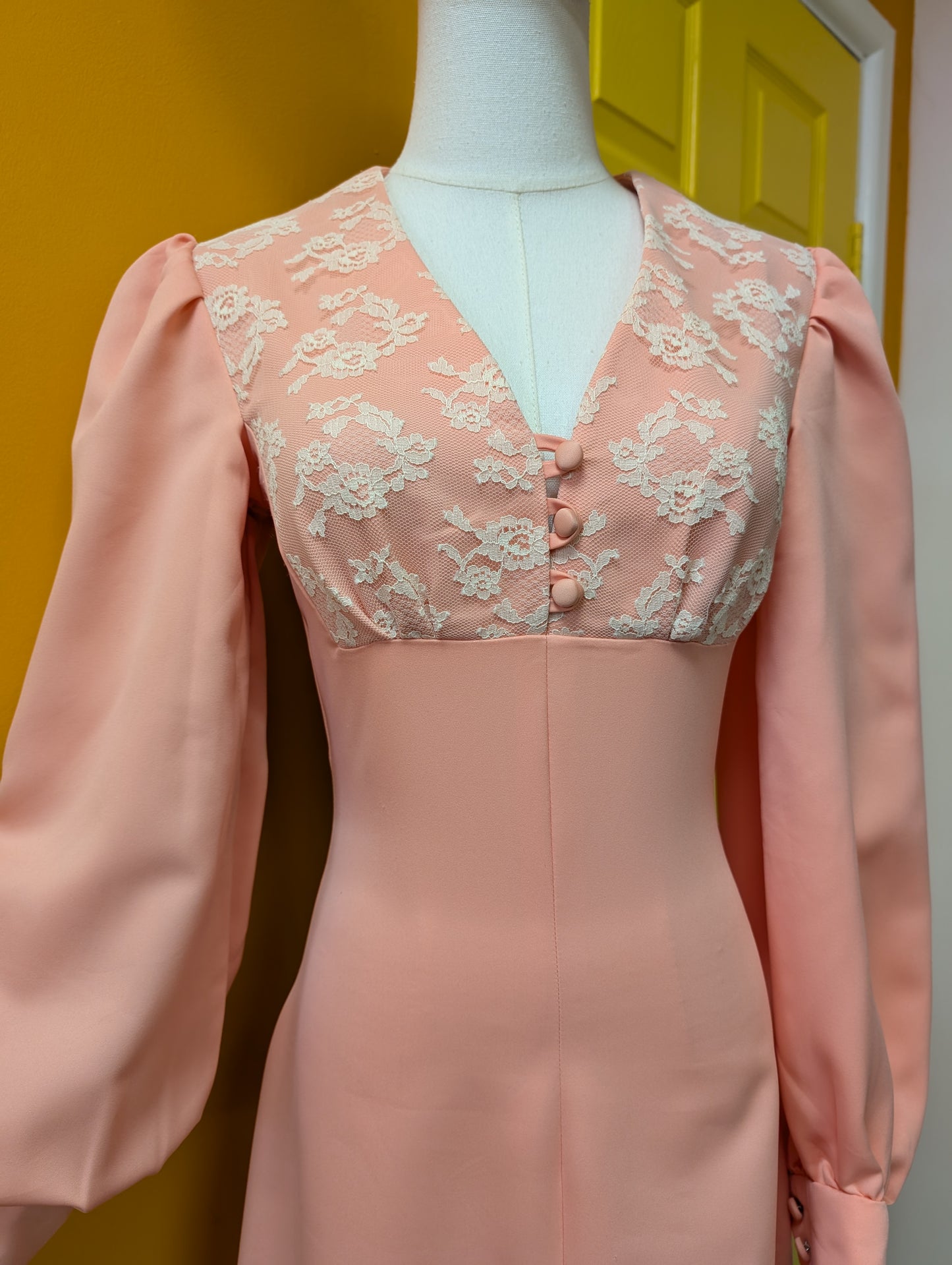 1970s pink maxi dress with lace detail - XS/6