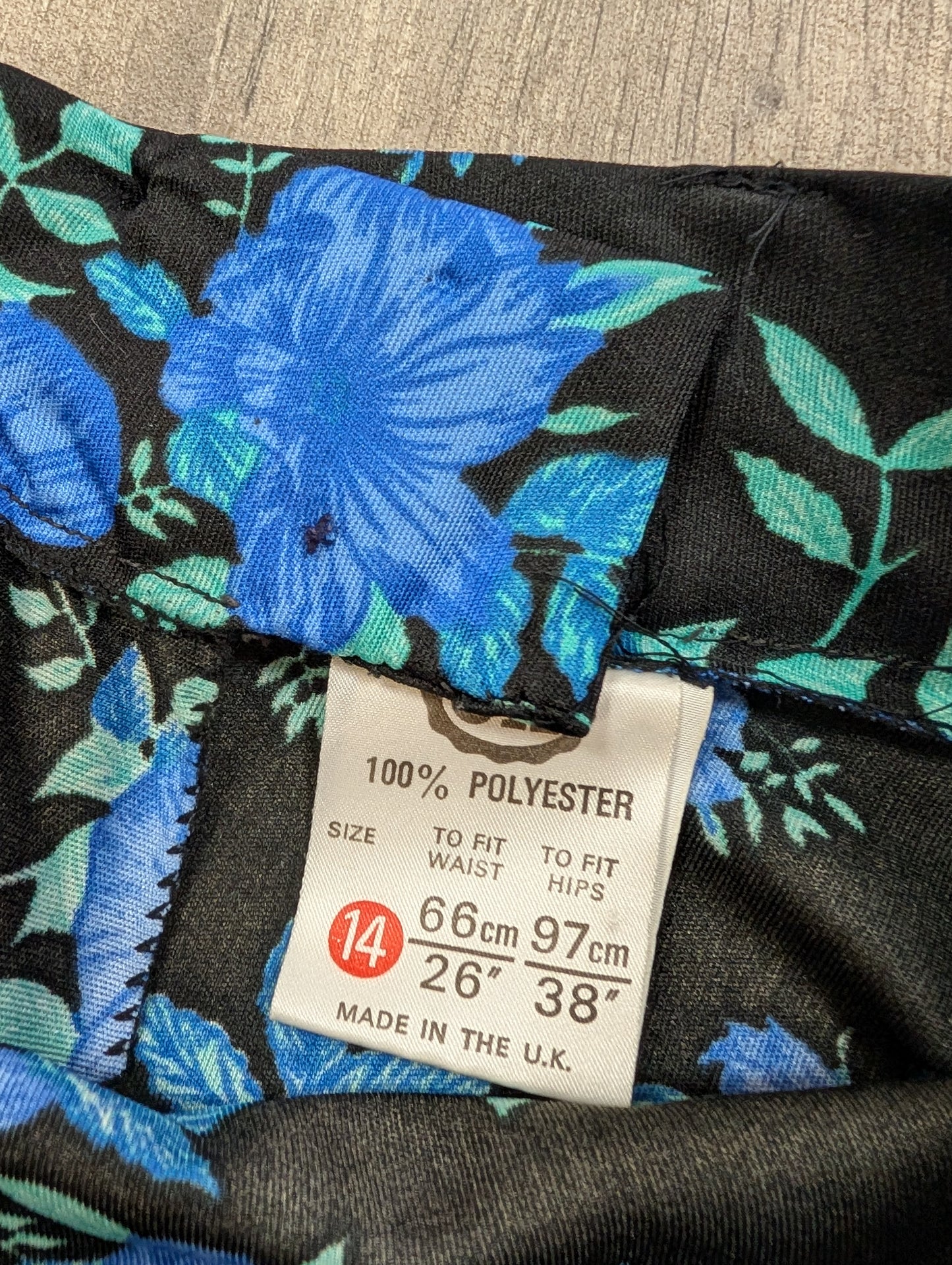 1970s C&A blue/black floral skirt - 27" waist