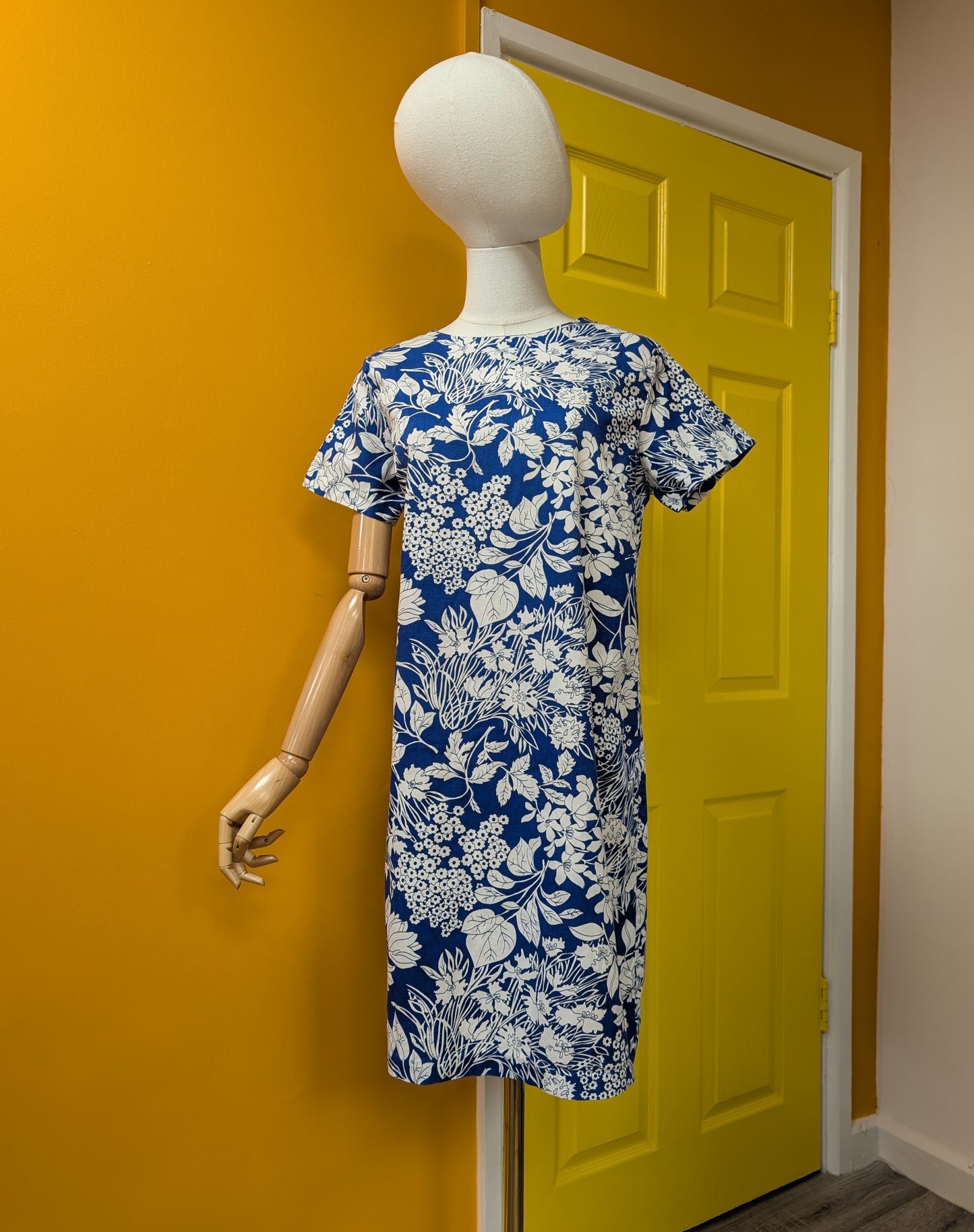 1960s blue/white floral cotton dress - M/12/14
