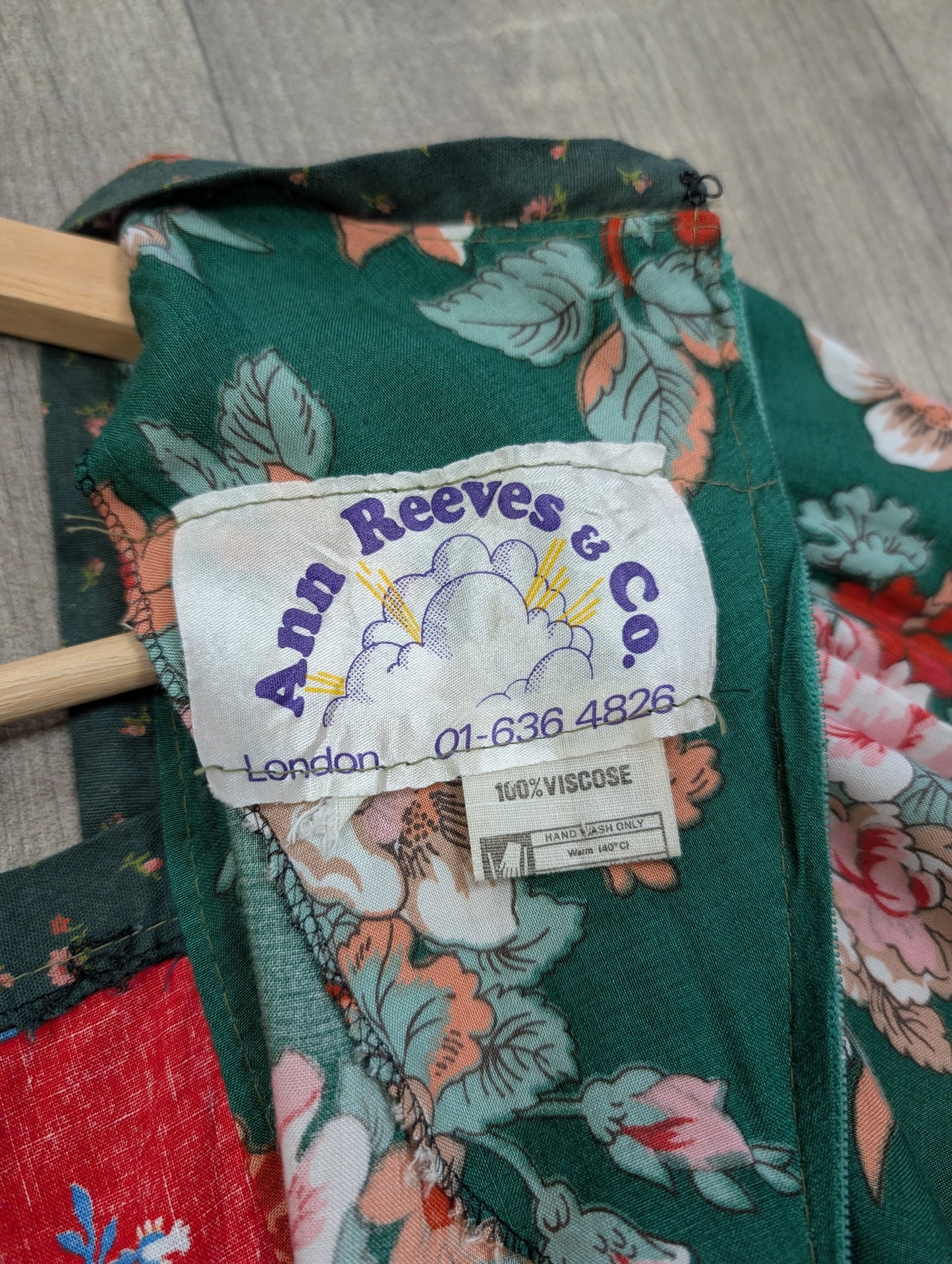 1970s Ann Reeves & Co floral dress - S/8