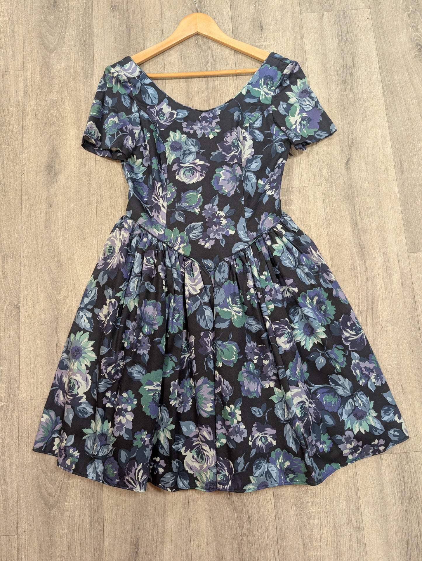 1980s Laura Ashley bow back floral dress - S/8/10