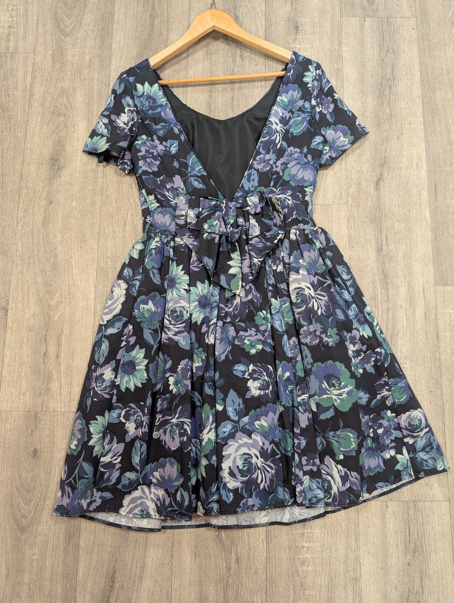 1980s Laura Ashley bow back floral dress - S/8/10