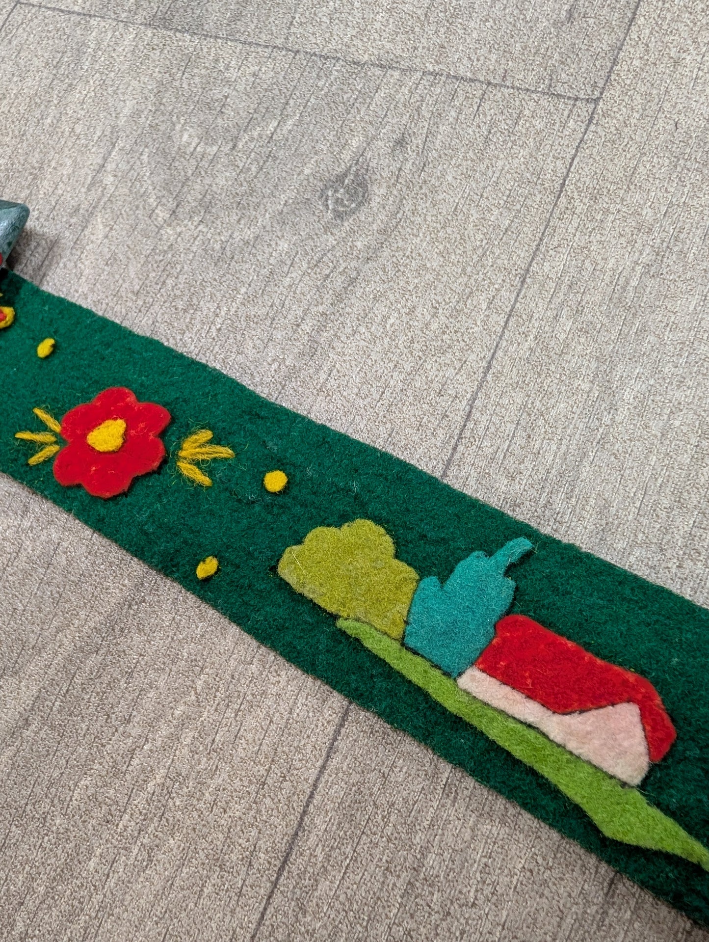 Hungarian green hand embroidered belt