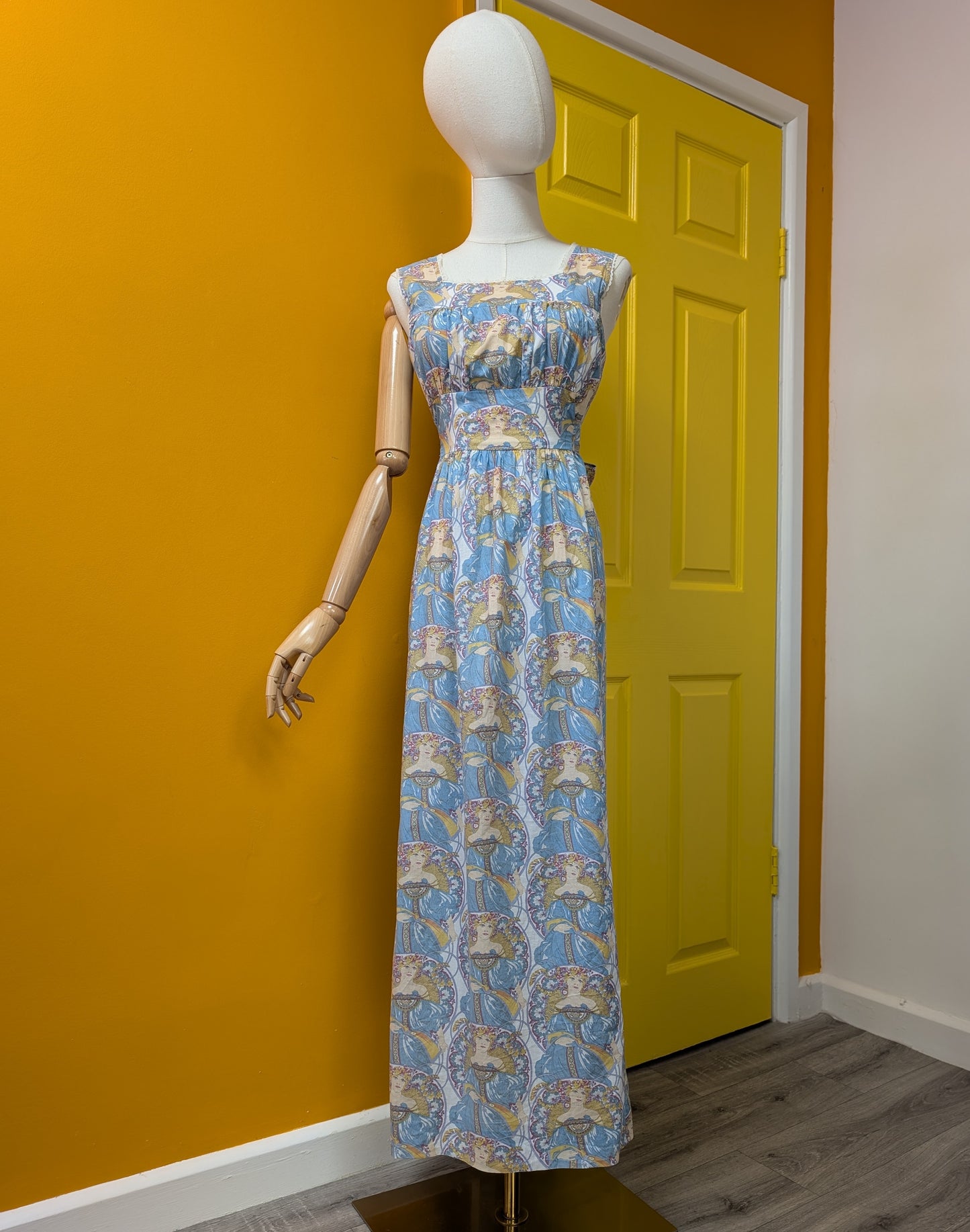 1970s Alphonse Mucha Art Nouveau print maxi dress - S/8/10