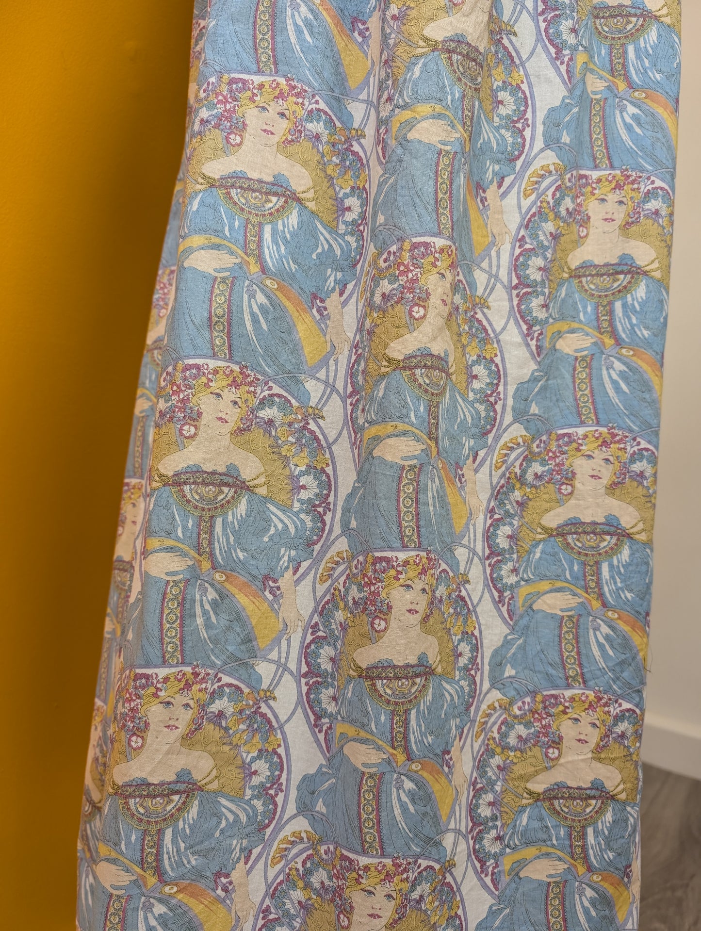 1970s Alphonse Mucha Art Nouveau print maxi dress - S/8/10
