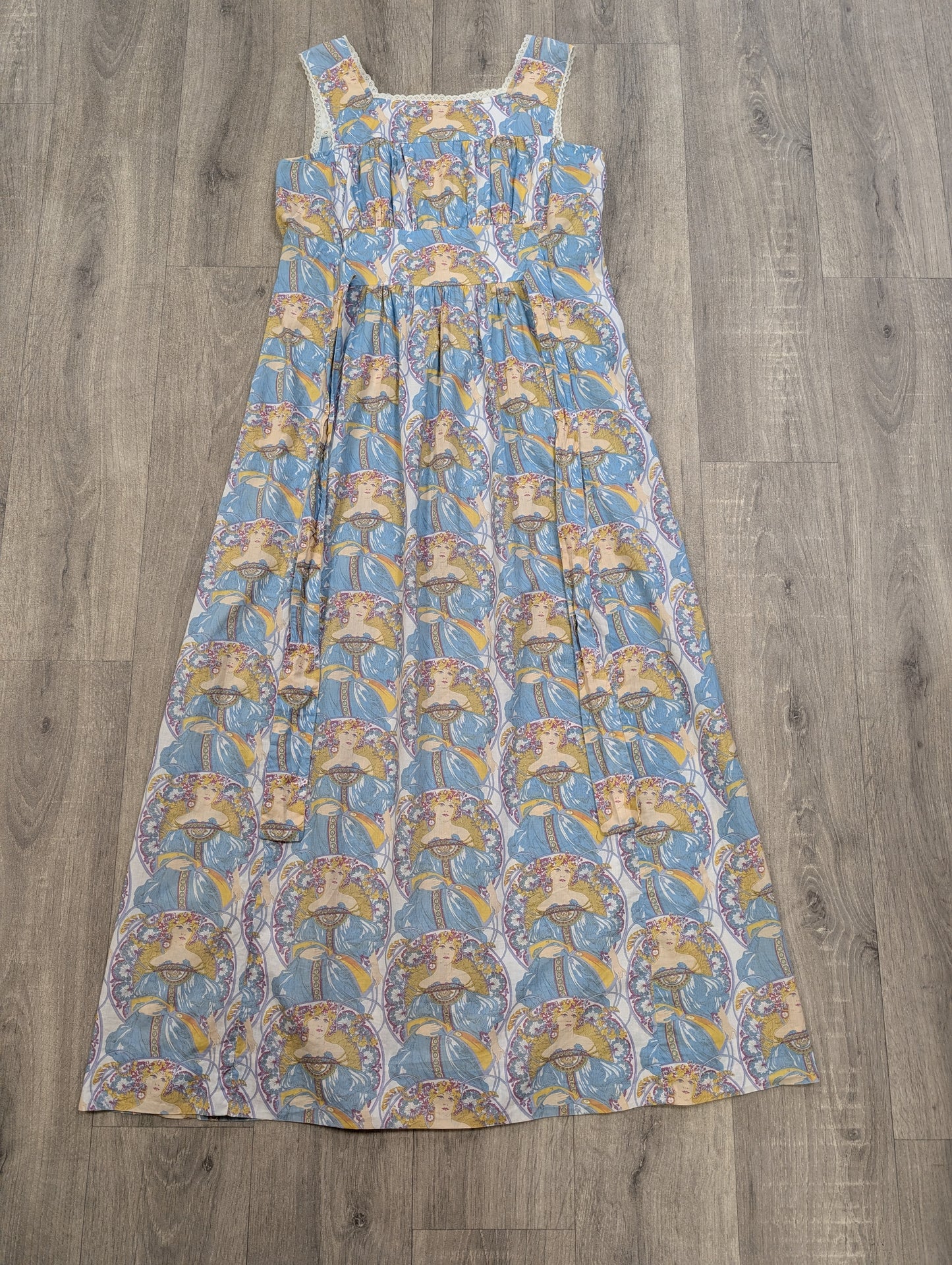 1970s Alphonse Mucha Art Nouveau print maxi dress - S/8/10