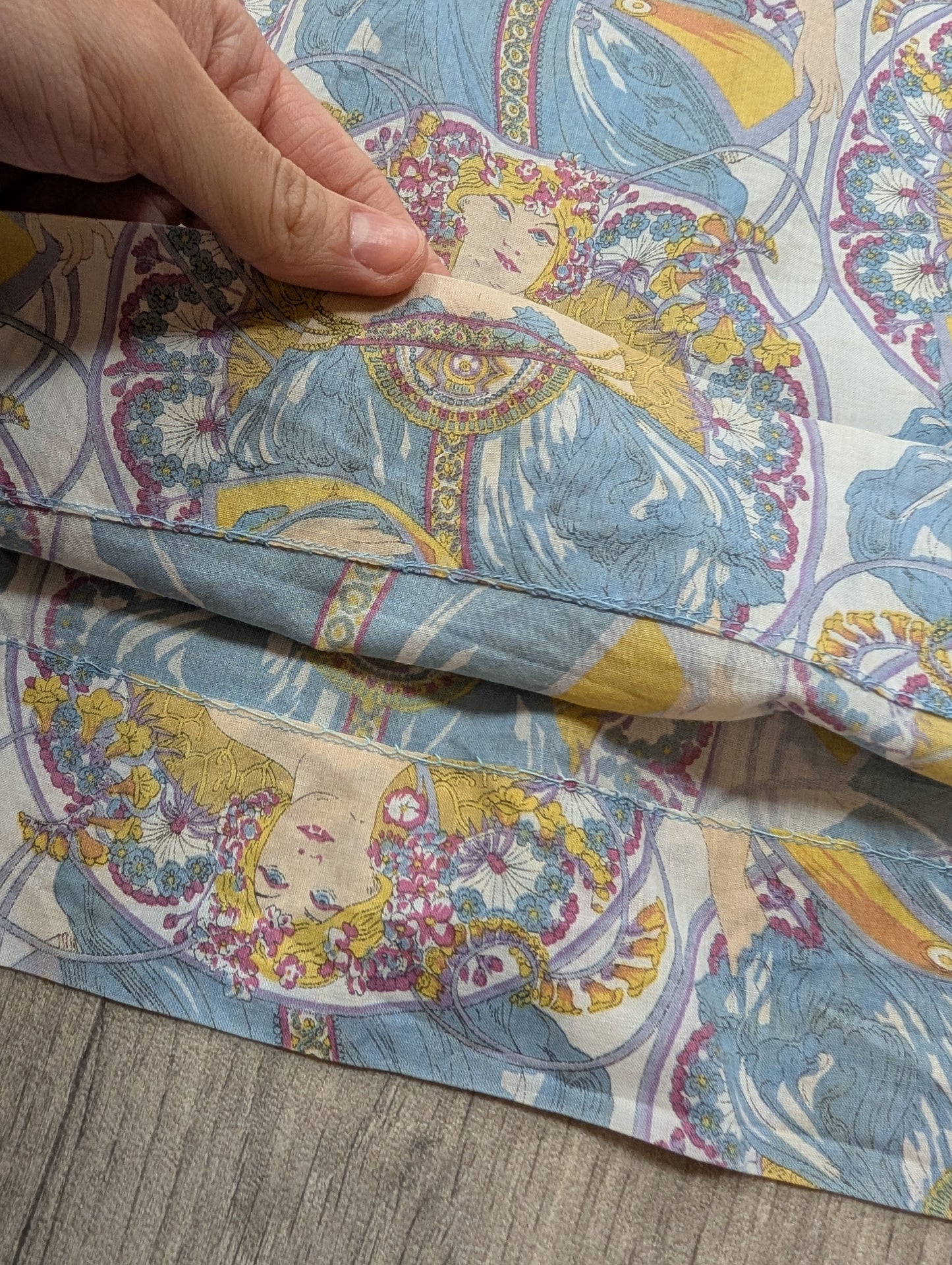 1970s Alphonse Mucha Art Nouveau print maxi dress - S/8/10
