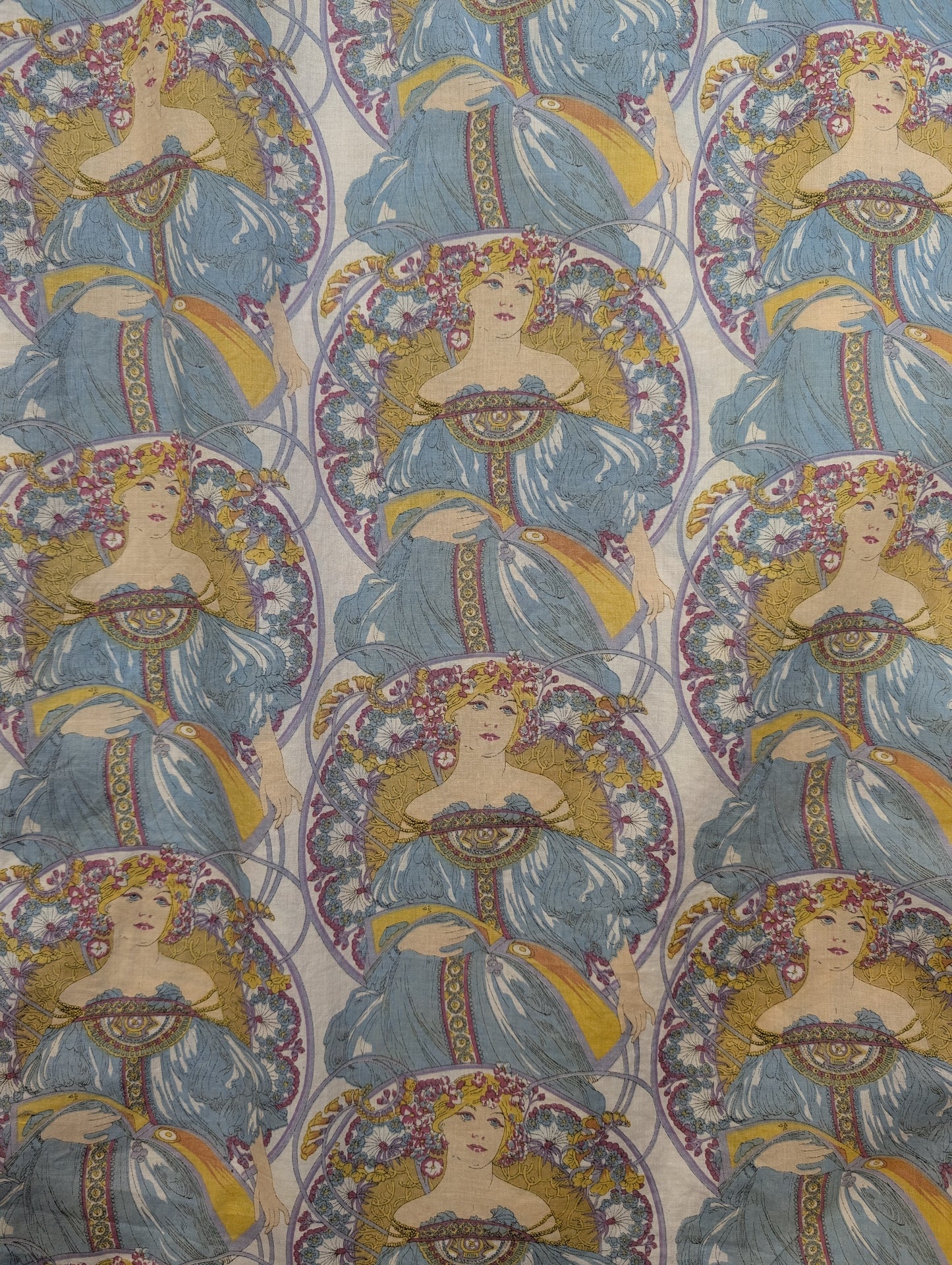1970s Alphonse Mucha Art Nouveau print maxi dress - S/8/10