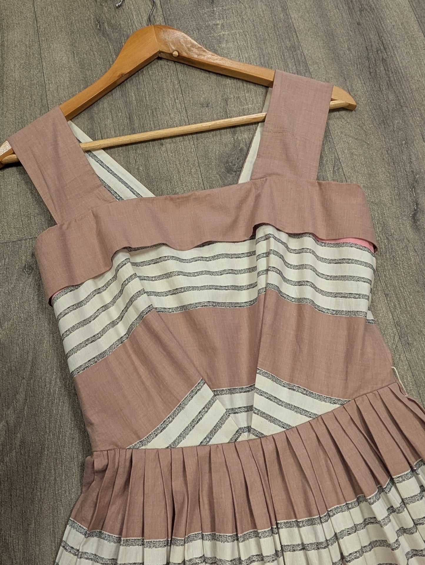 1950s Holyrood cotton dress and belt- XS/6