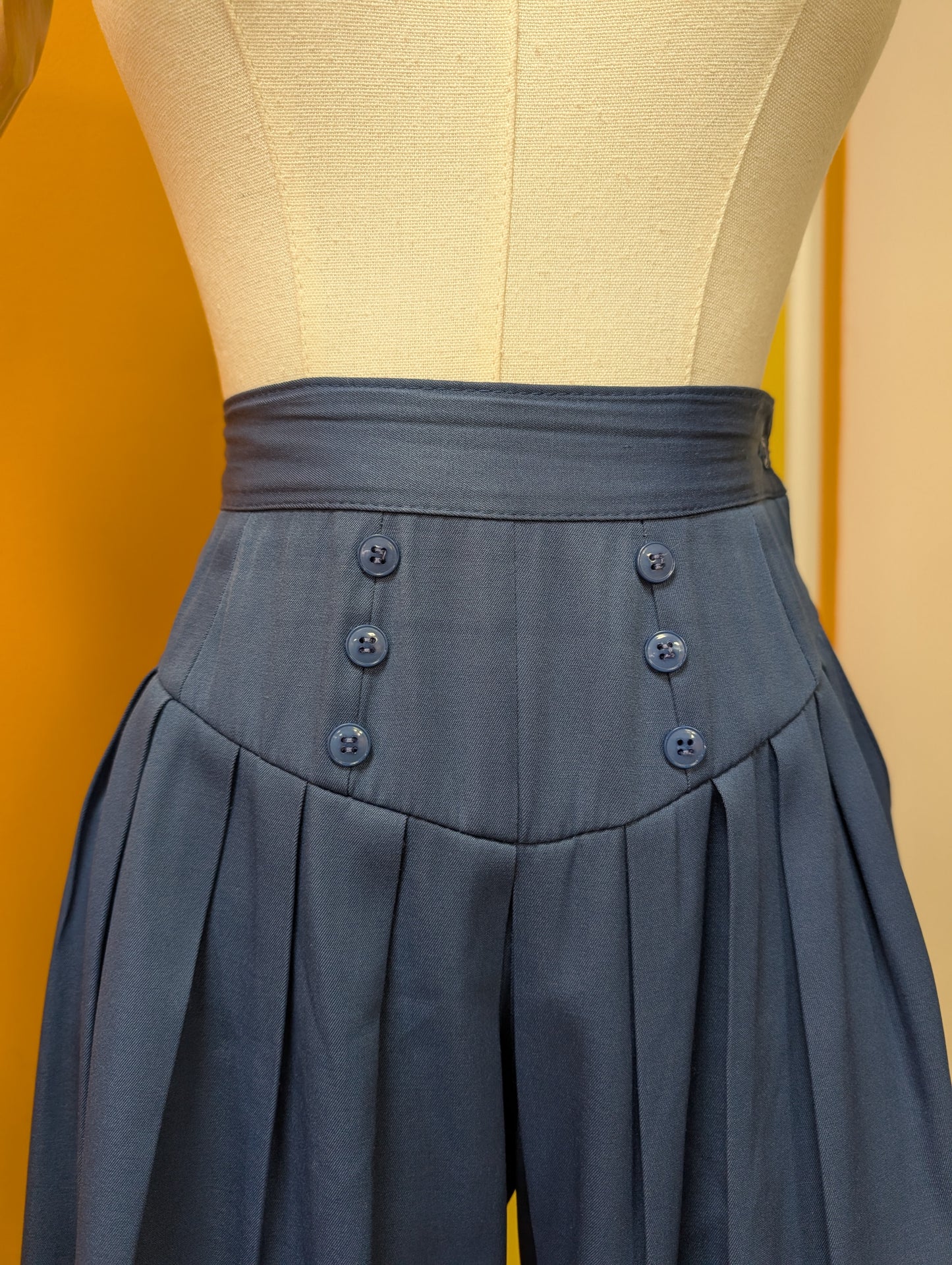 1980s Nafta Line blue culotte shorts - 24" waist /6