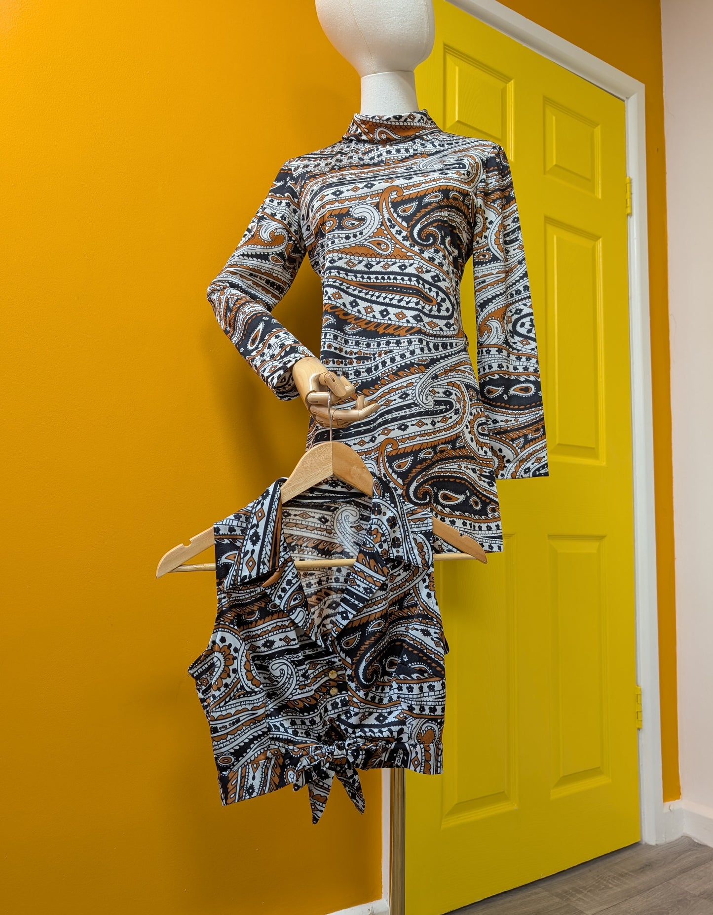 1960s St Michael paisley nylon 2 piece - XS/S