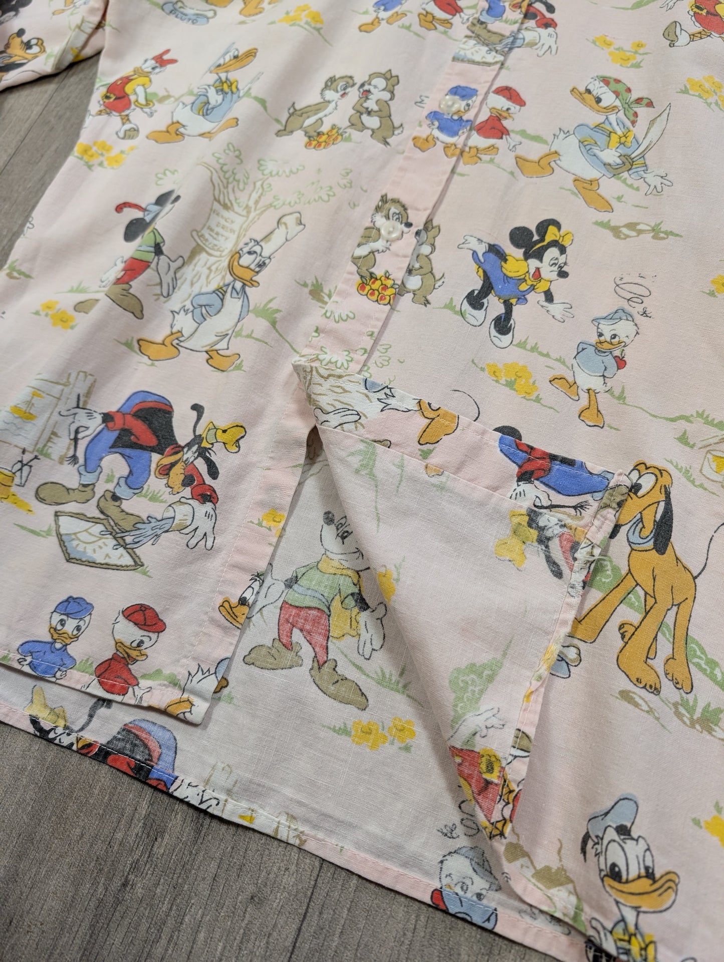 60s/70s Disney print cotton beagle collar shirt