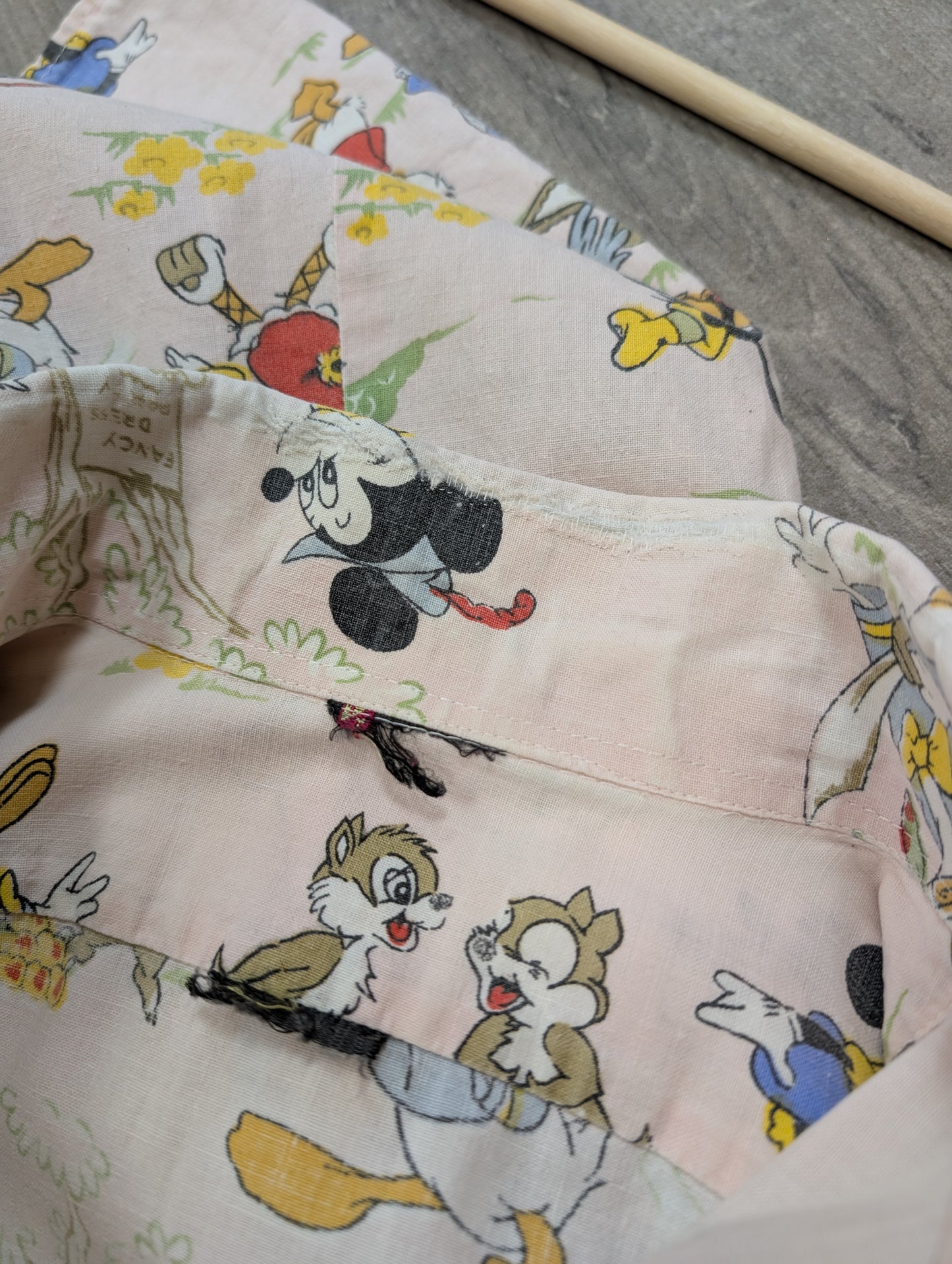 60s/70s Disney print cotton beagle collar shirt