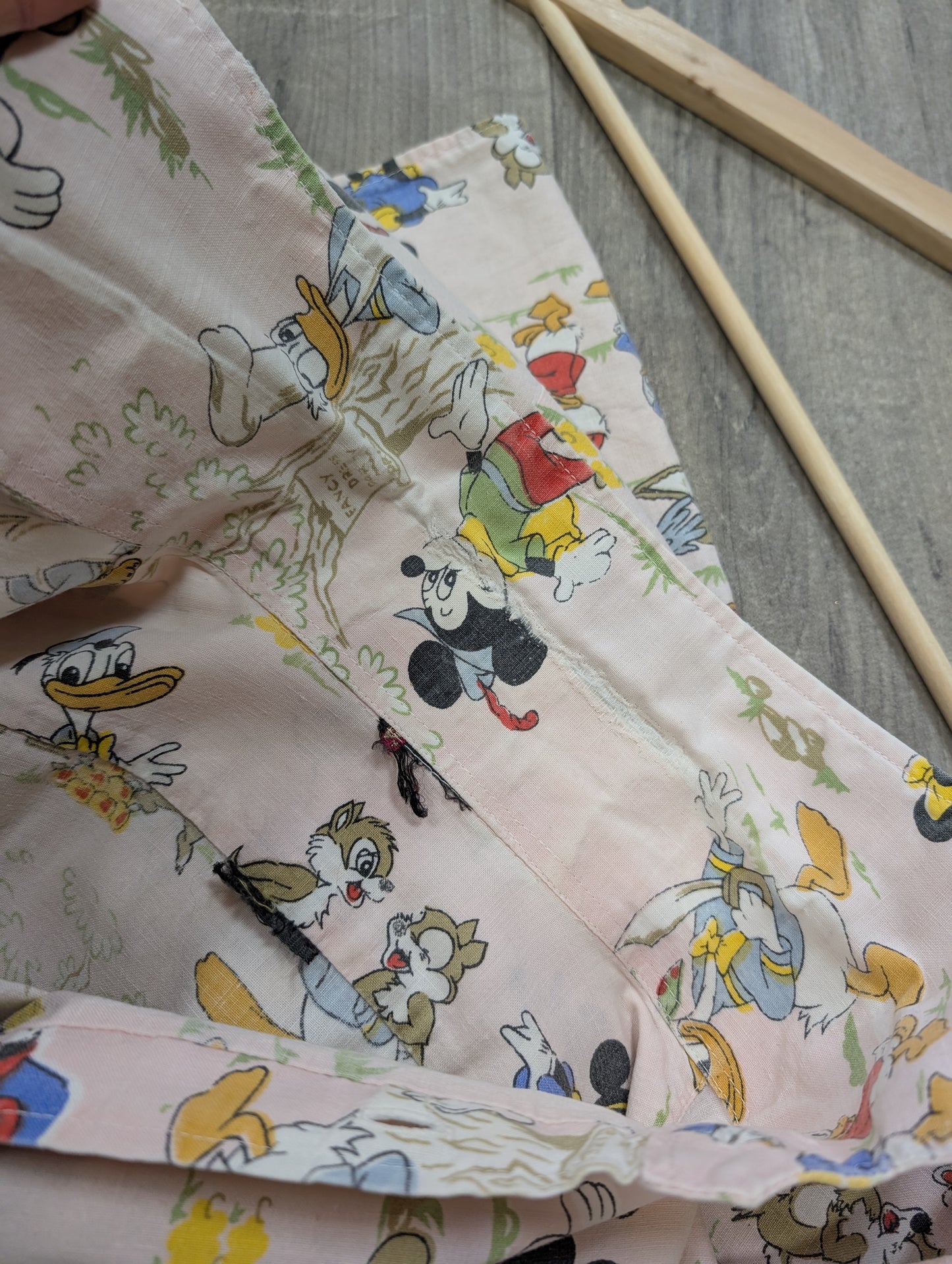60s/70s Disney print cotton beagle collar shirt