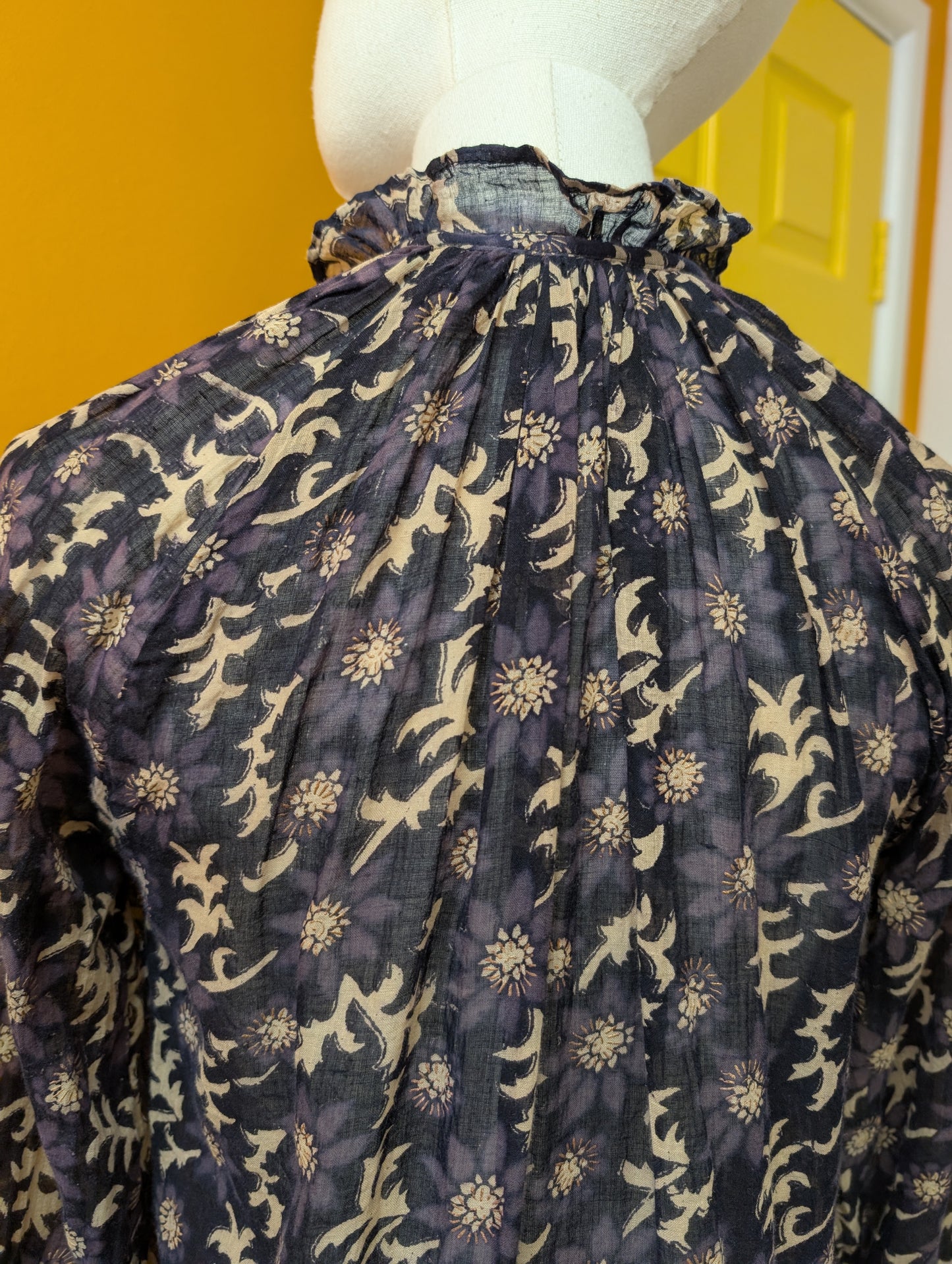 Gorgeous 1970s Ayesha Davar Indian cotton block print blouse - XS/S