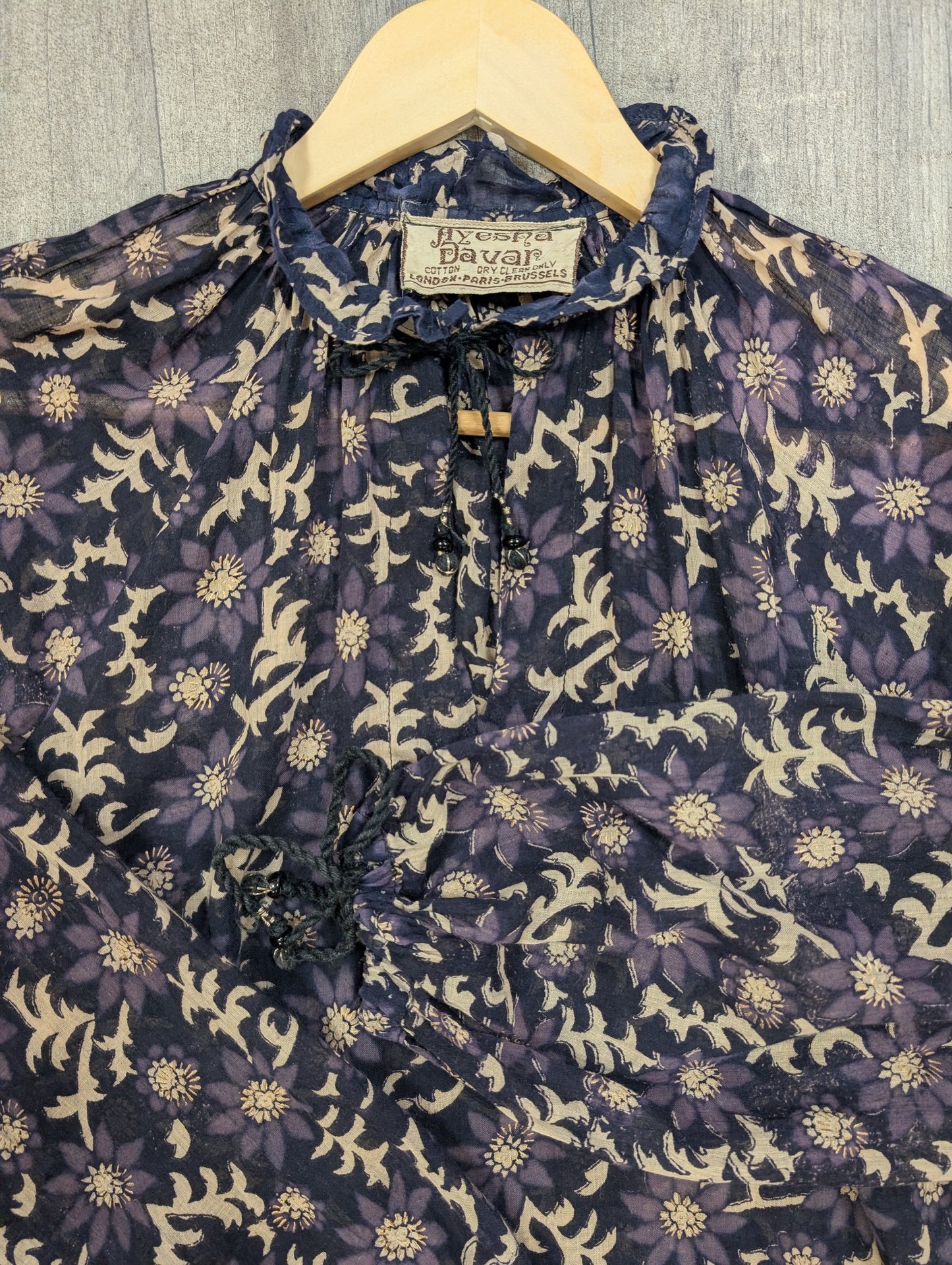 Gorgeous 1970s Ayesha Davar Indian cotton block print blouse - XS/S