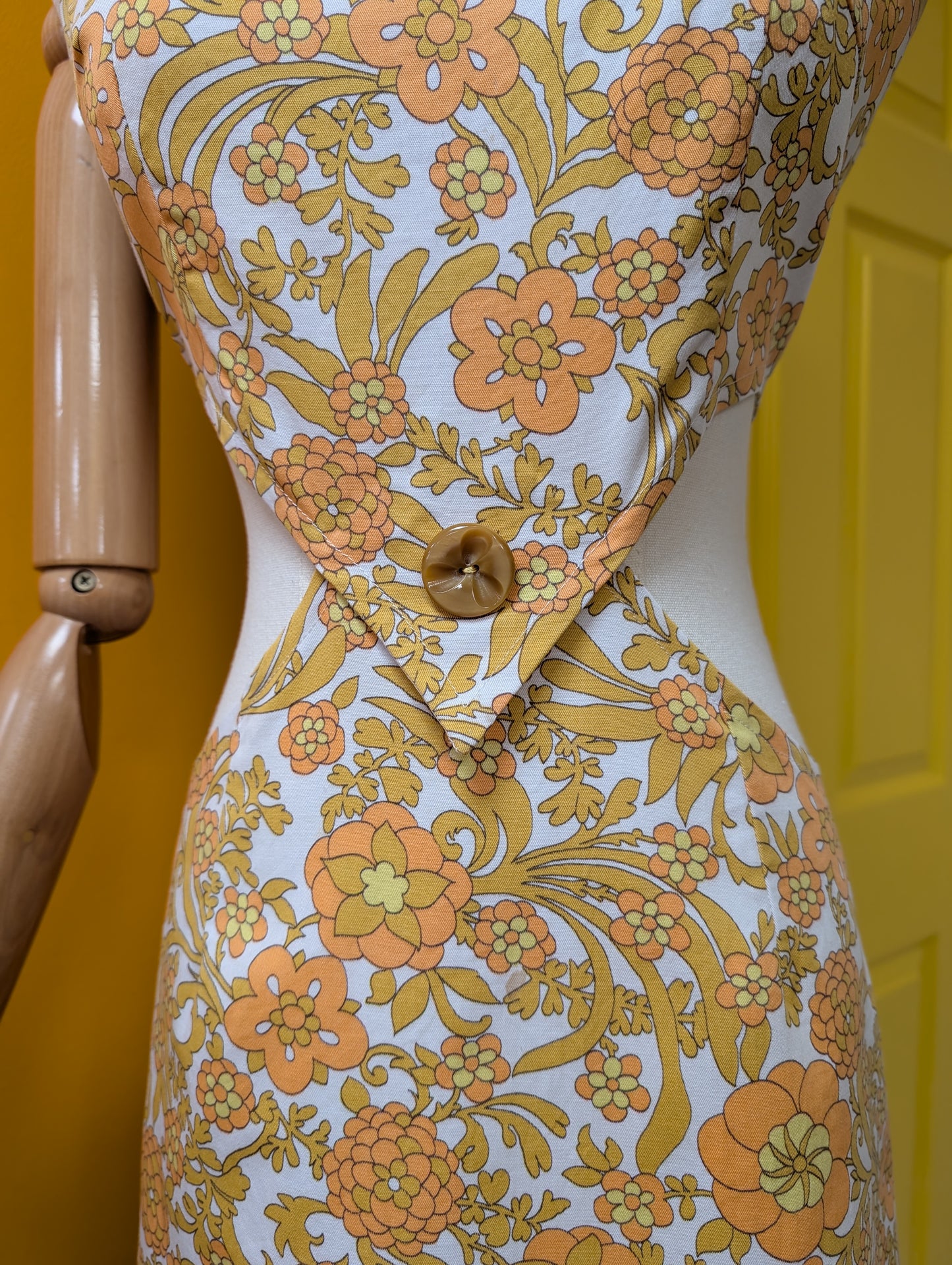 1960s cut out floral mini dress - S/10
