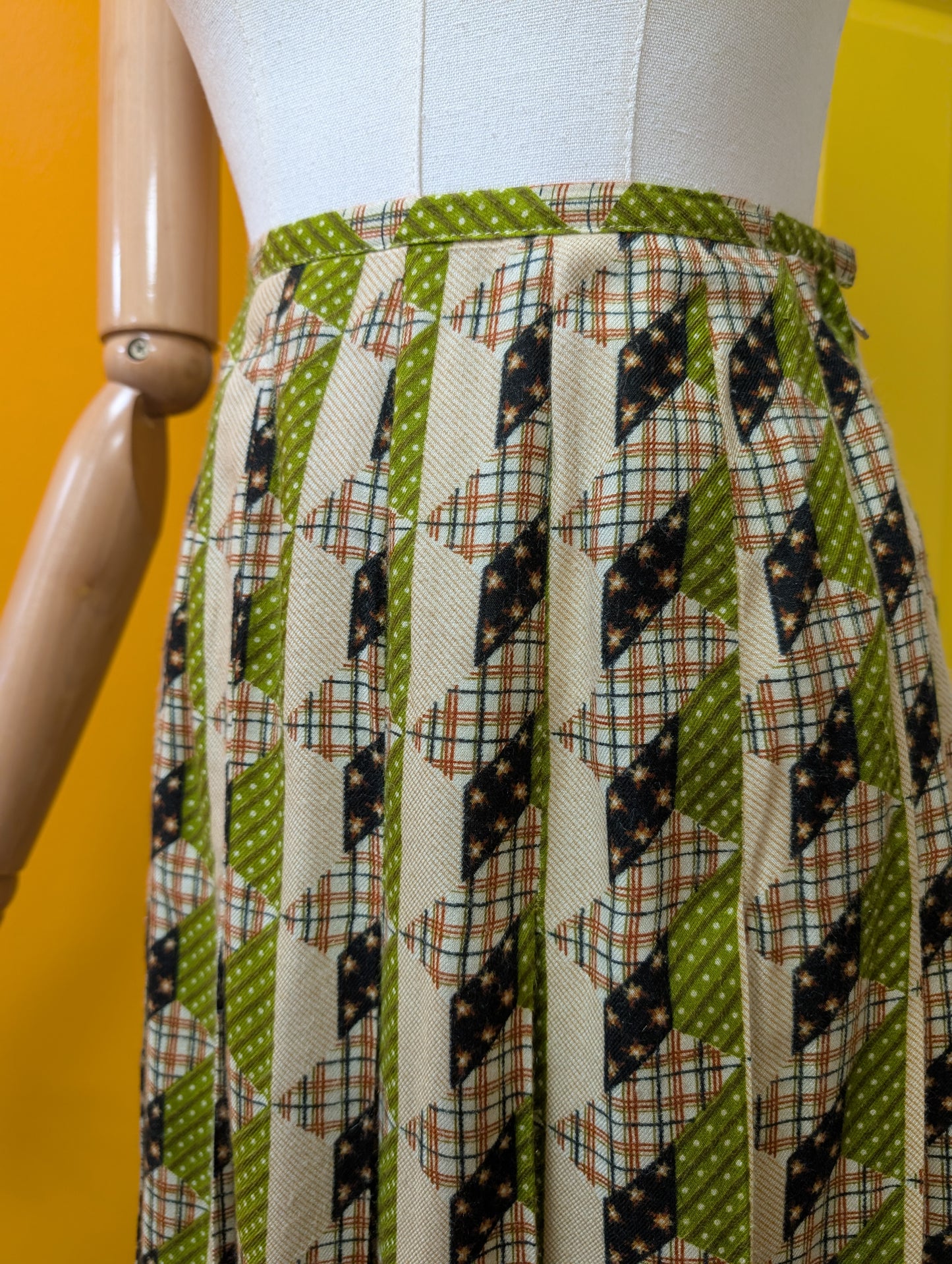 1970s Daniel Hechter Paris green top and skirt - XS/6/8
