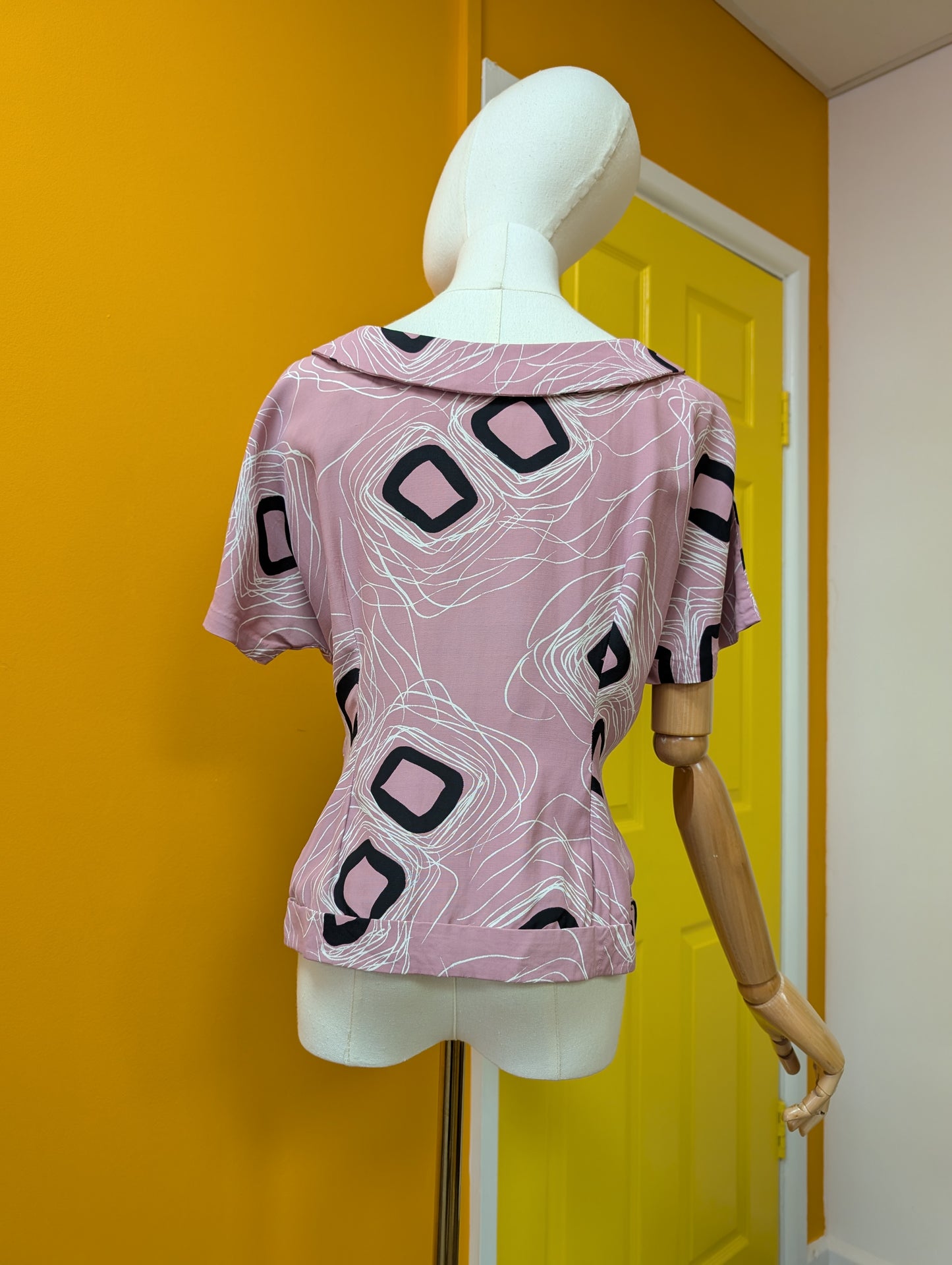 Gorgeous 1950s abstract print top - M