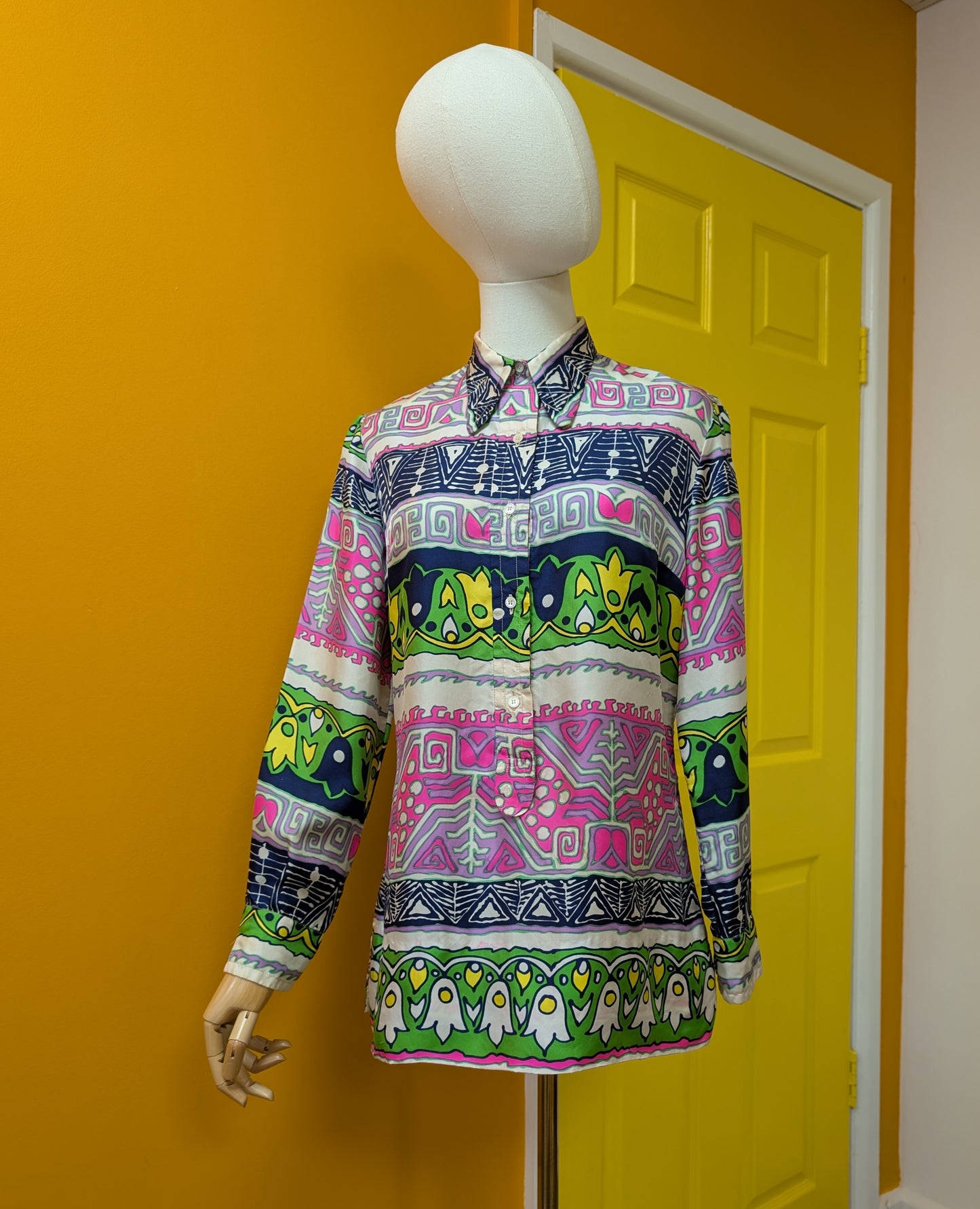 1960s Pierr Ghy Paris pure silk pink/green shirt and belt - up to a M
