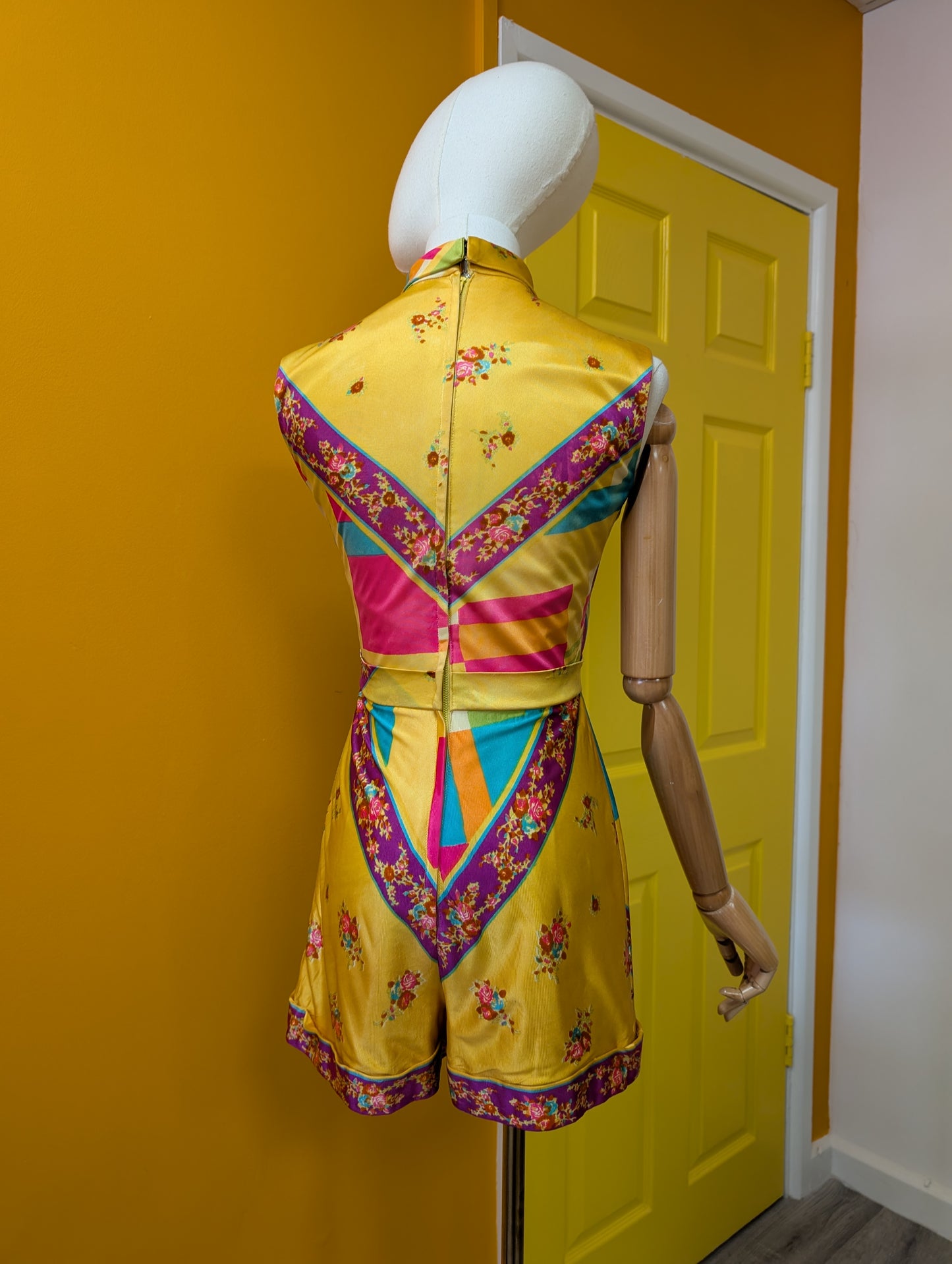 60s/70s psychedelic playsuit -XS/6