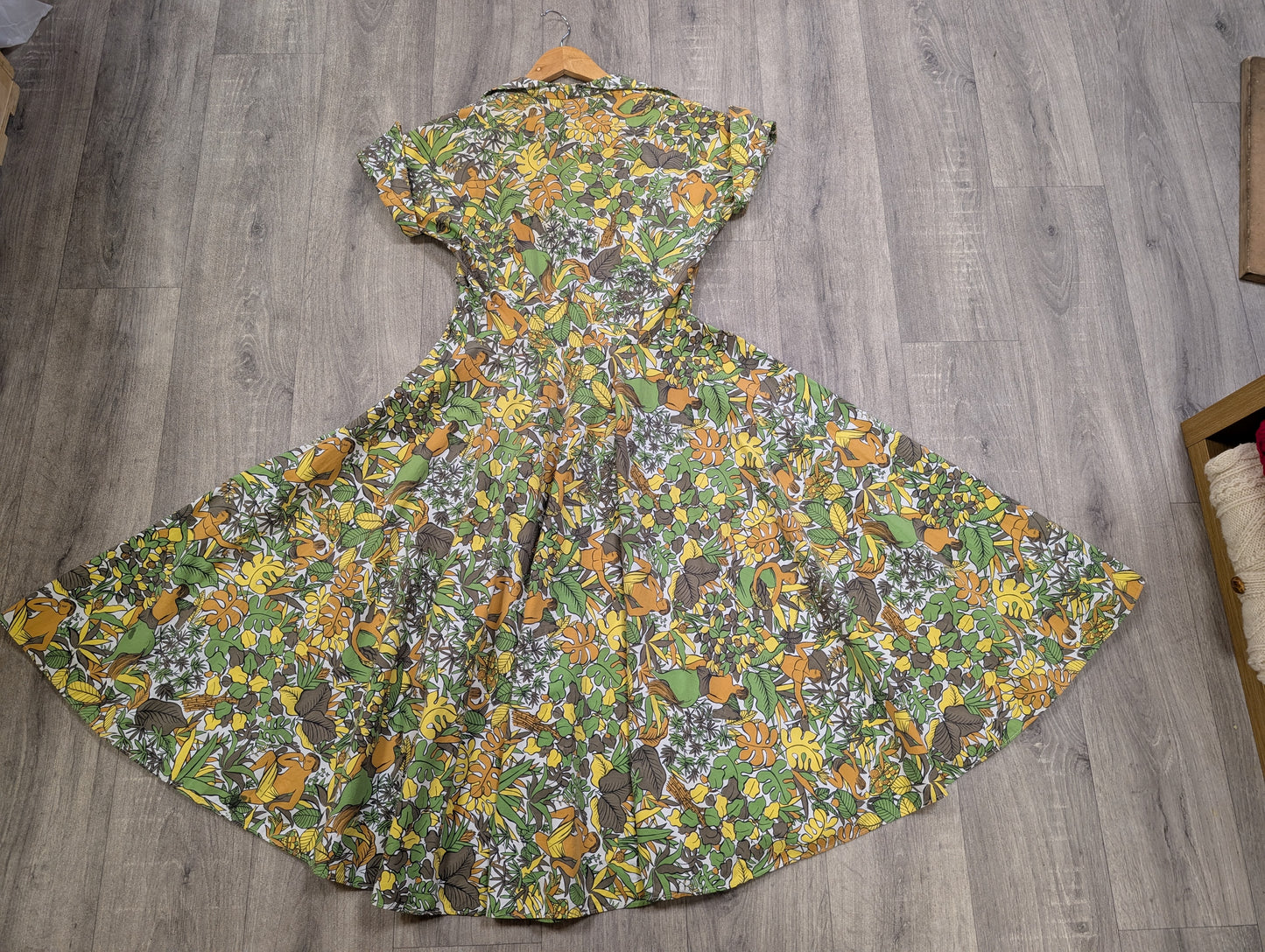Epic 1950s Prologue novelty jungle/plant/horse print full circle cotton dress - S/10
