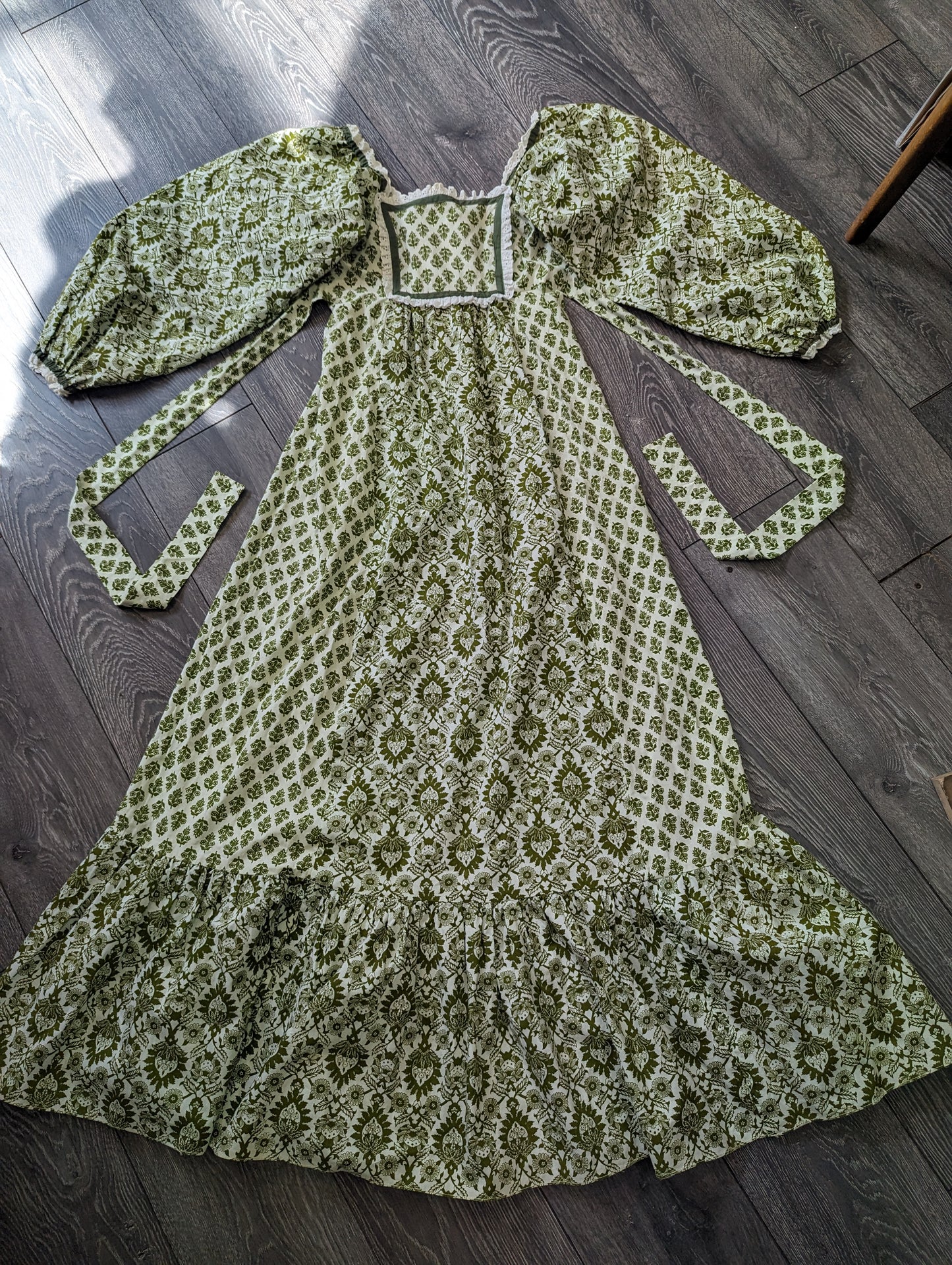 Rare 1970s Earlybird maxi dress - Size 8