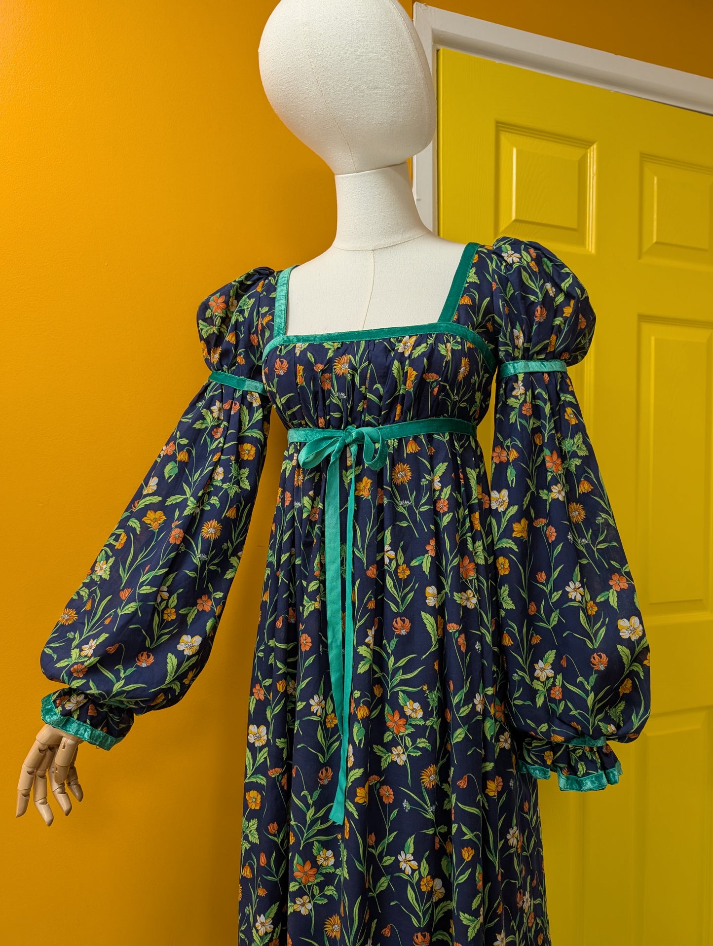 Incredible 60s/70s Quad floral maxi dress - XS