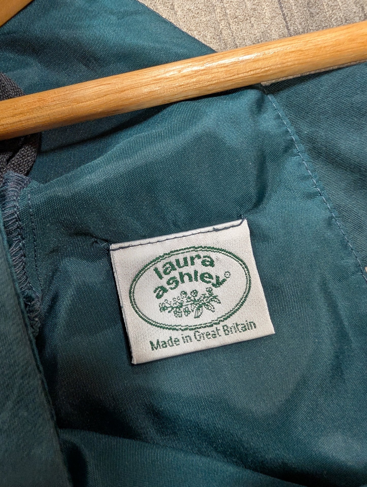 1980s Laura Ashley green dress with back bows - S/8/10