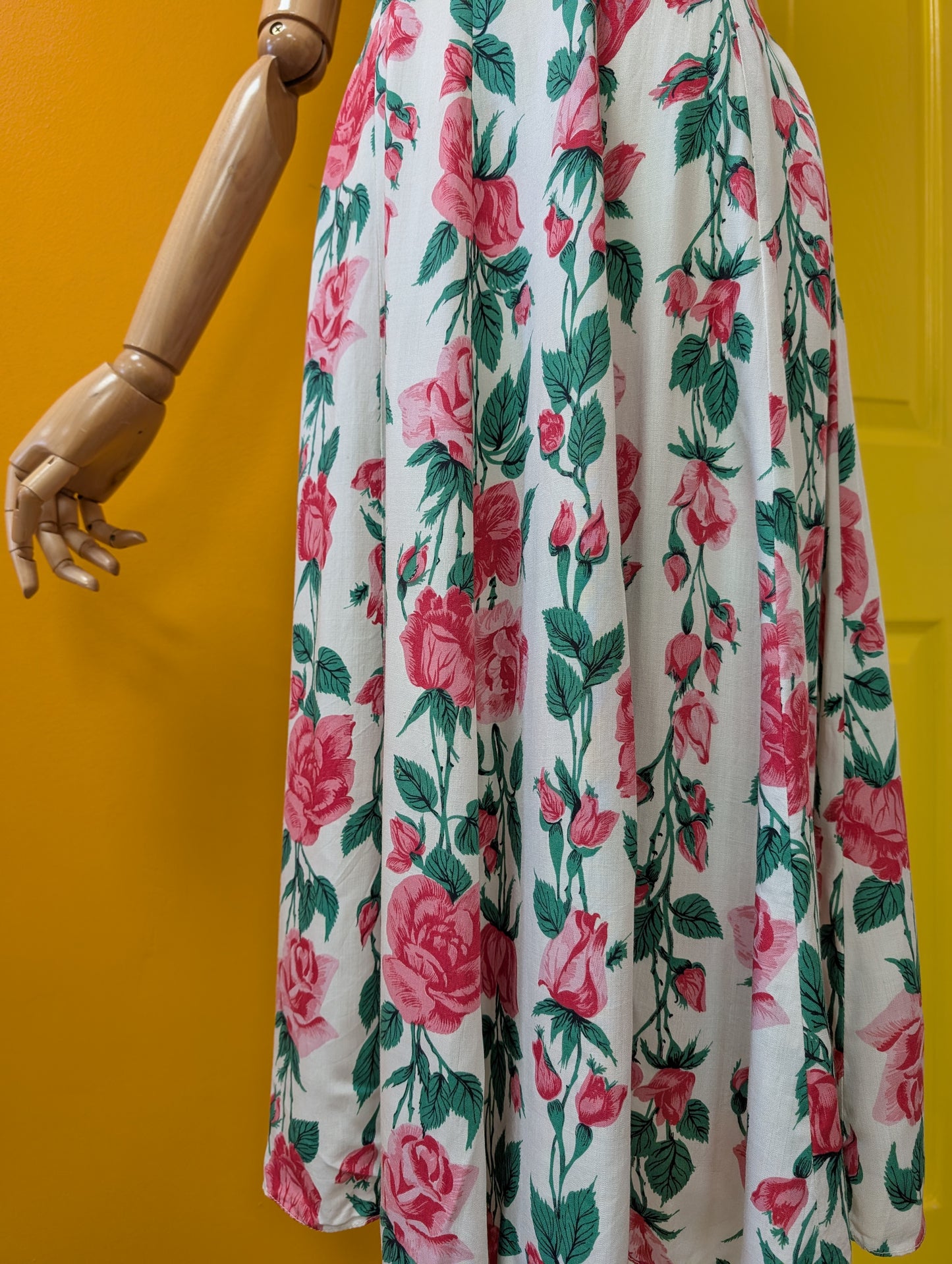 1950s rose print dress - 38"B 29"W