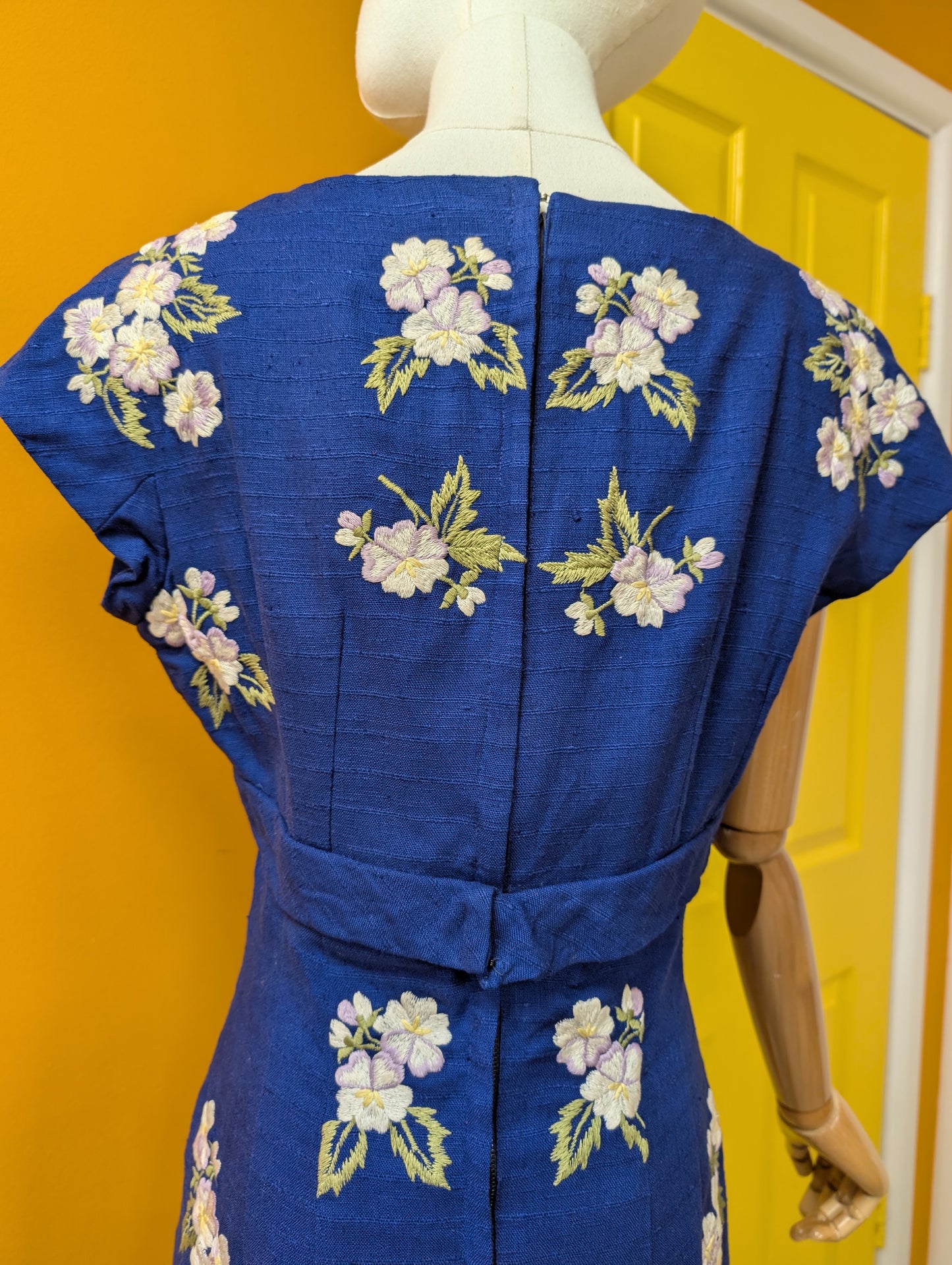 50s/60s Zenith blue embroidered floral dress - S/8/10