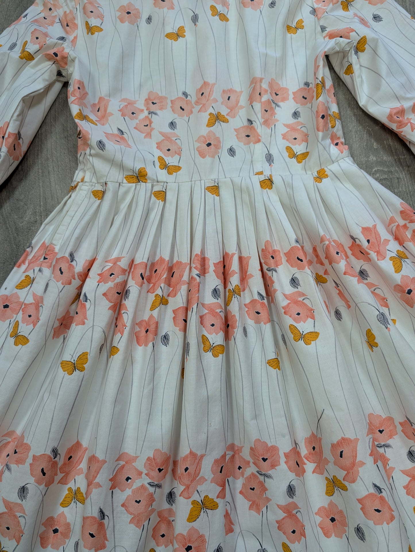 50s/60s floral butterfly print cotton dress - 37"B 29"W