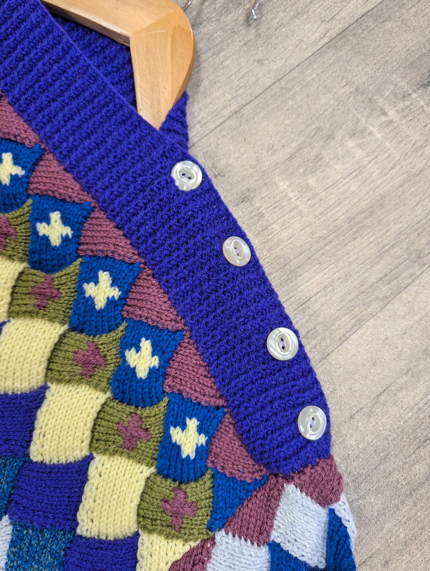 80s/90s hand knitted textured jumper by Sharon Welch - M