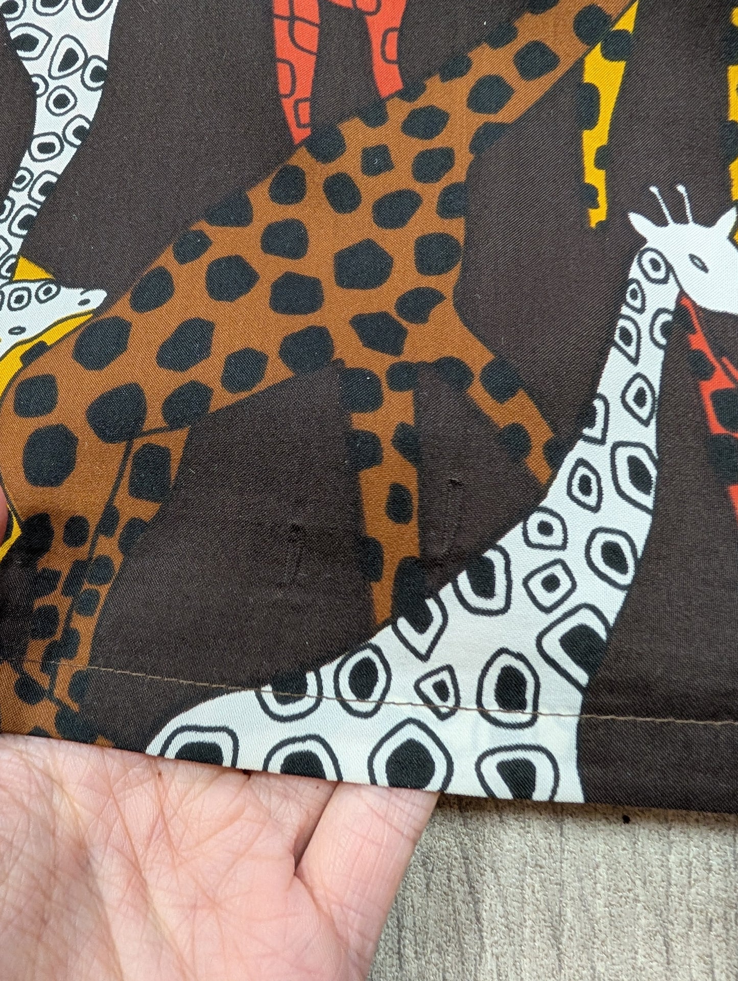 1970s novelty giraffe print dagger collar shirt - S