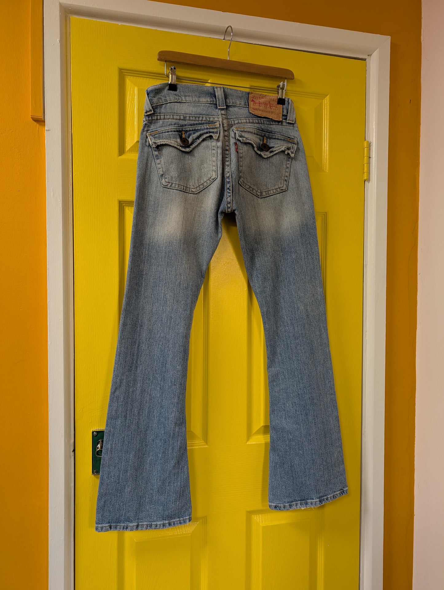 Levi's slouch flare jeans low rise - 31"W 31"L