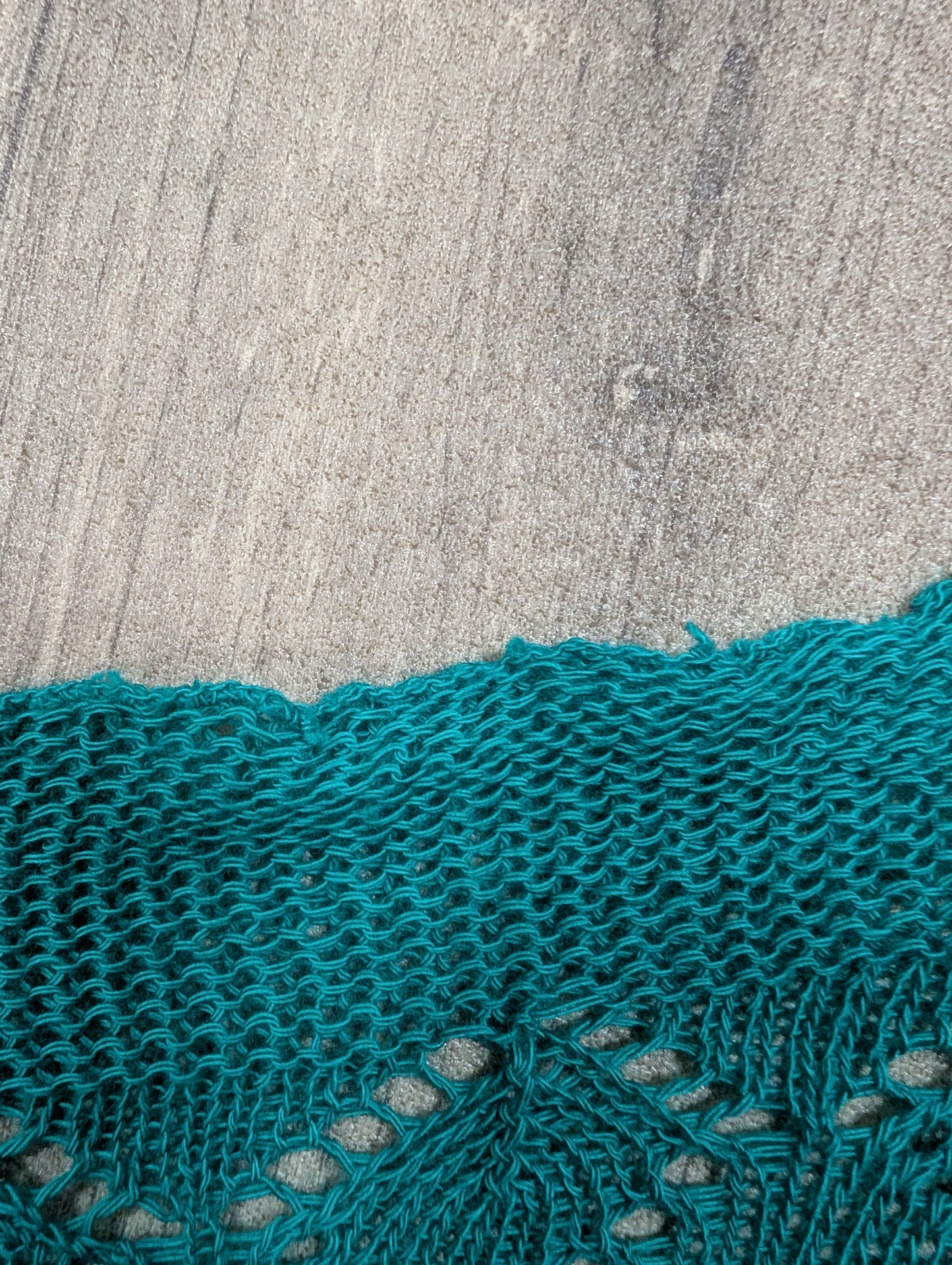 80s/90s unlabelled Laura Ashley green cotton shawl/scarf