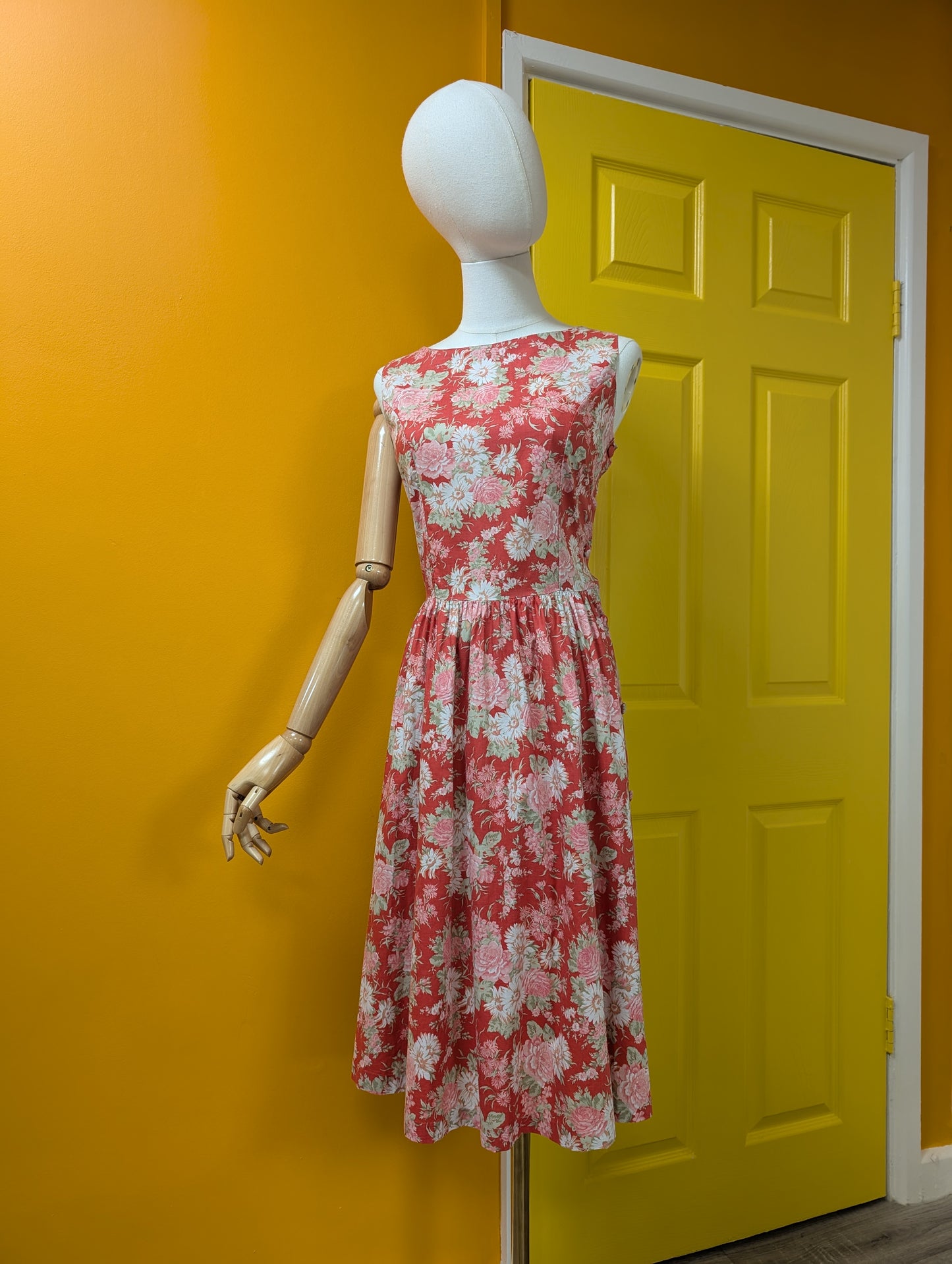 1980s Laura Ashley floral dress with side buttons - S/10