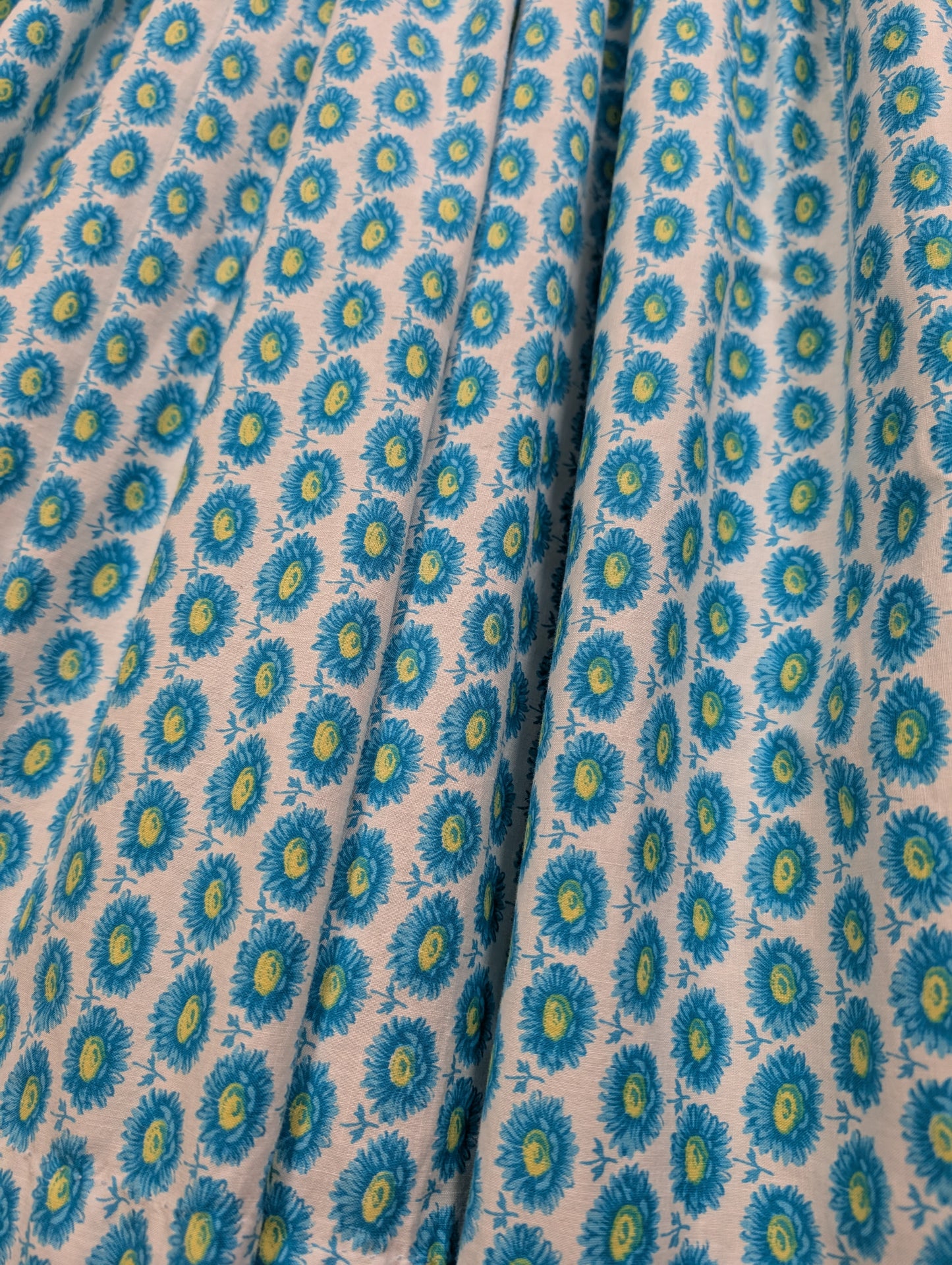Gorgeous 1950s Horrockses floral cotton dress - 36"B 26"W