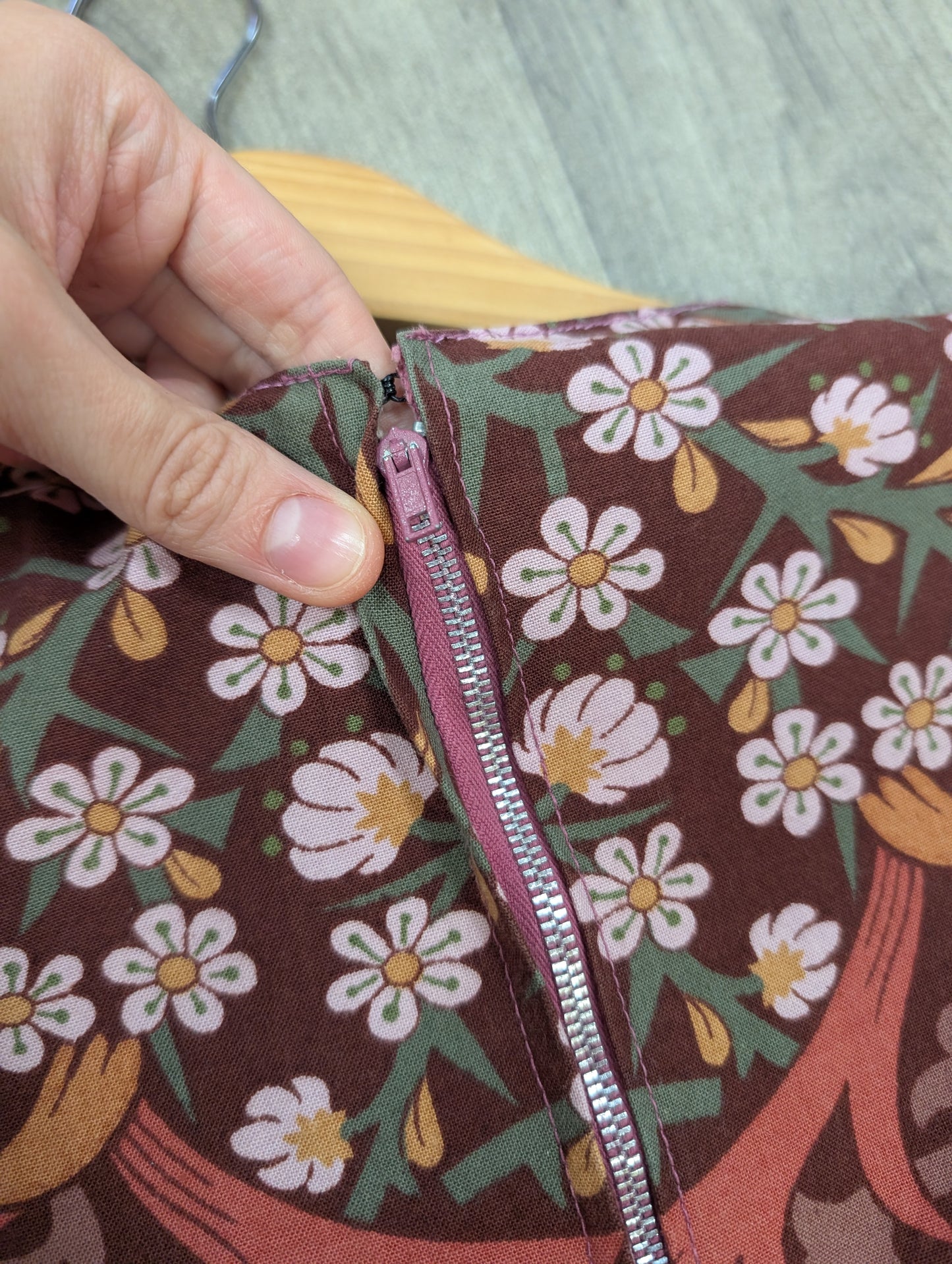Gorgeous 1970s pink needlecord dress with William Morris fabric - S/8/10
